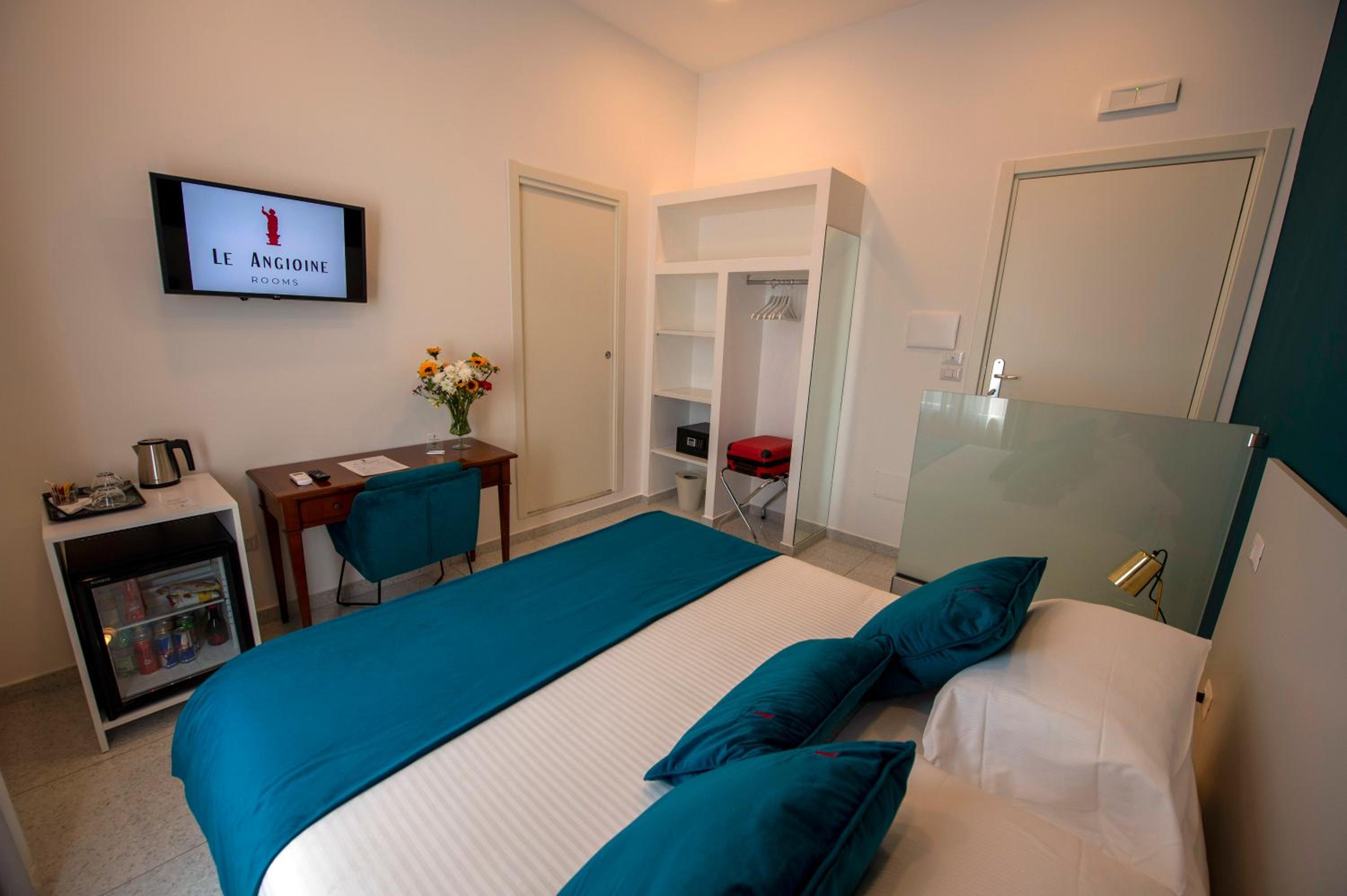 Le Angioine Rooms