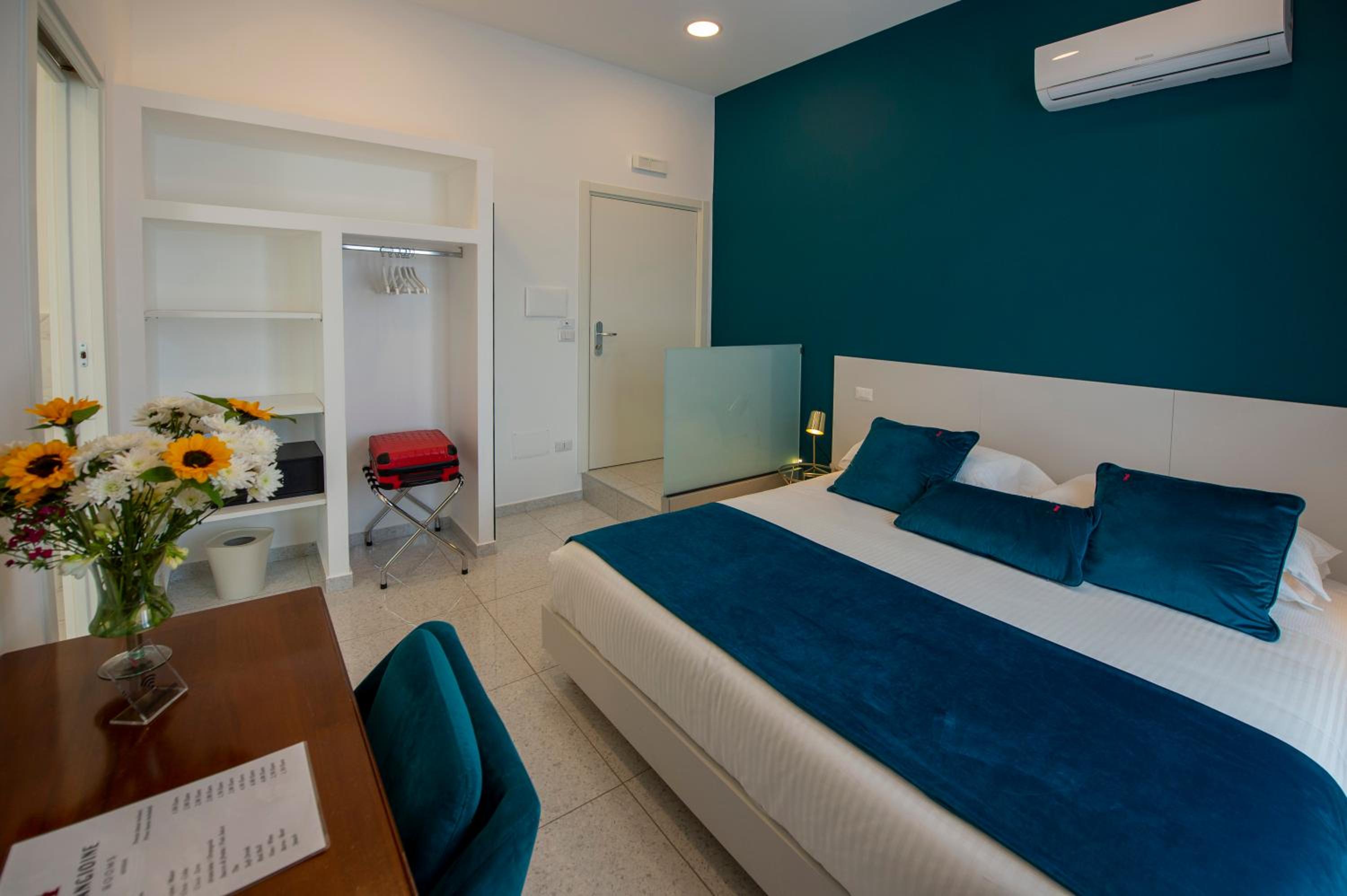Le Angioine Rooms
