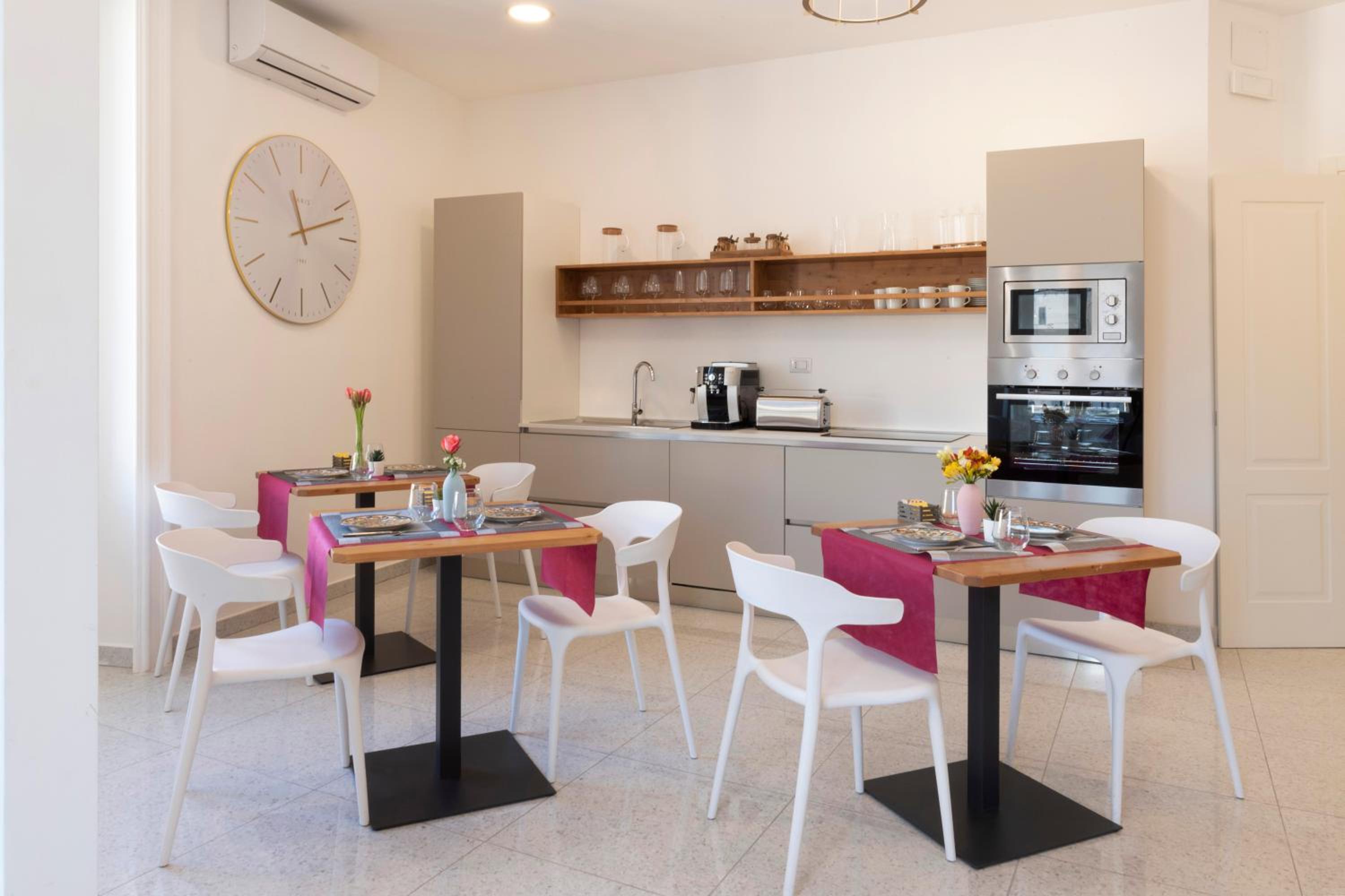 Le Angioine Rooms