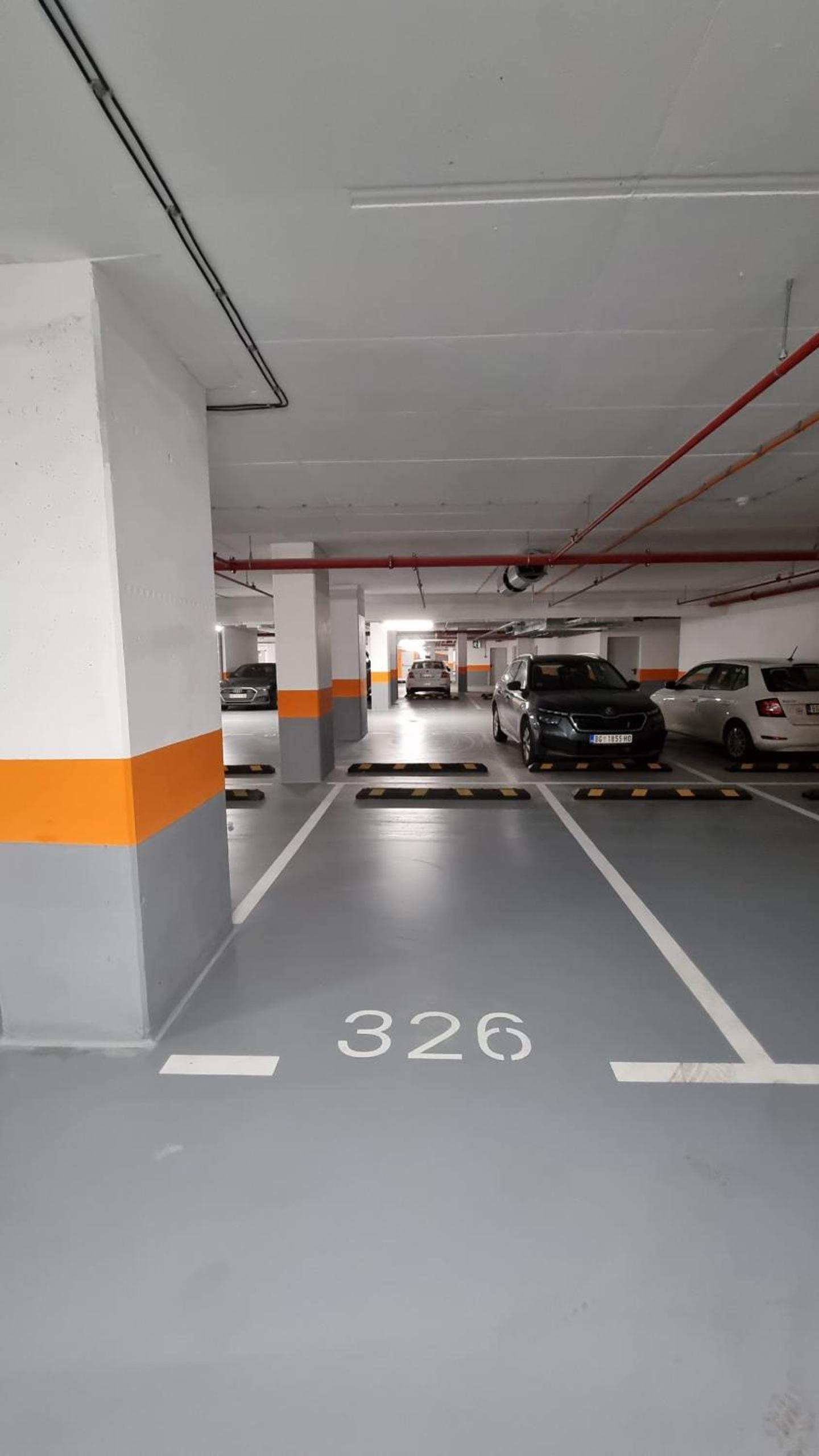Alek Place