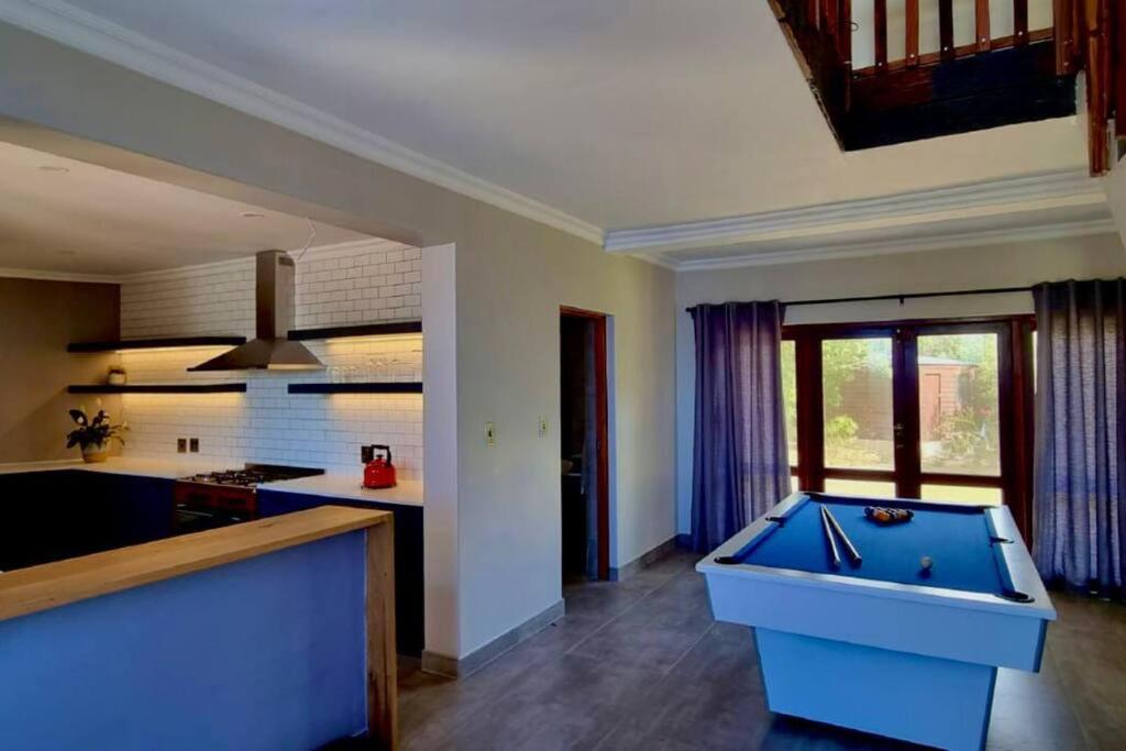 Zoete Inval - 3 Bedroom Self Catering Home. view 3