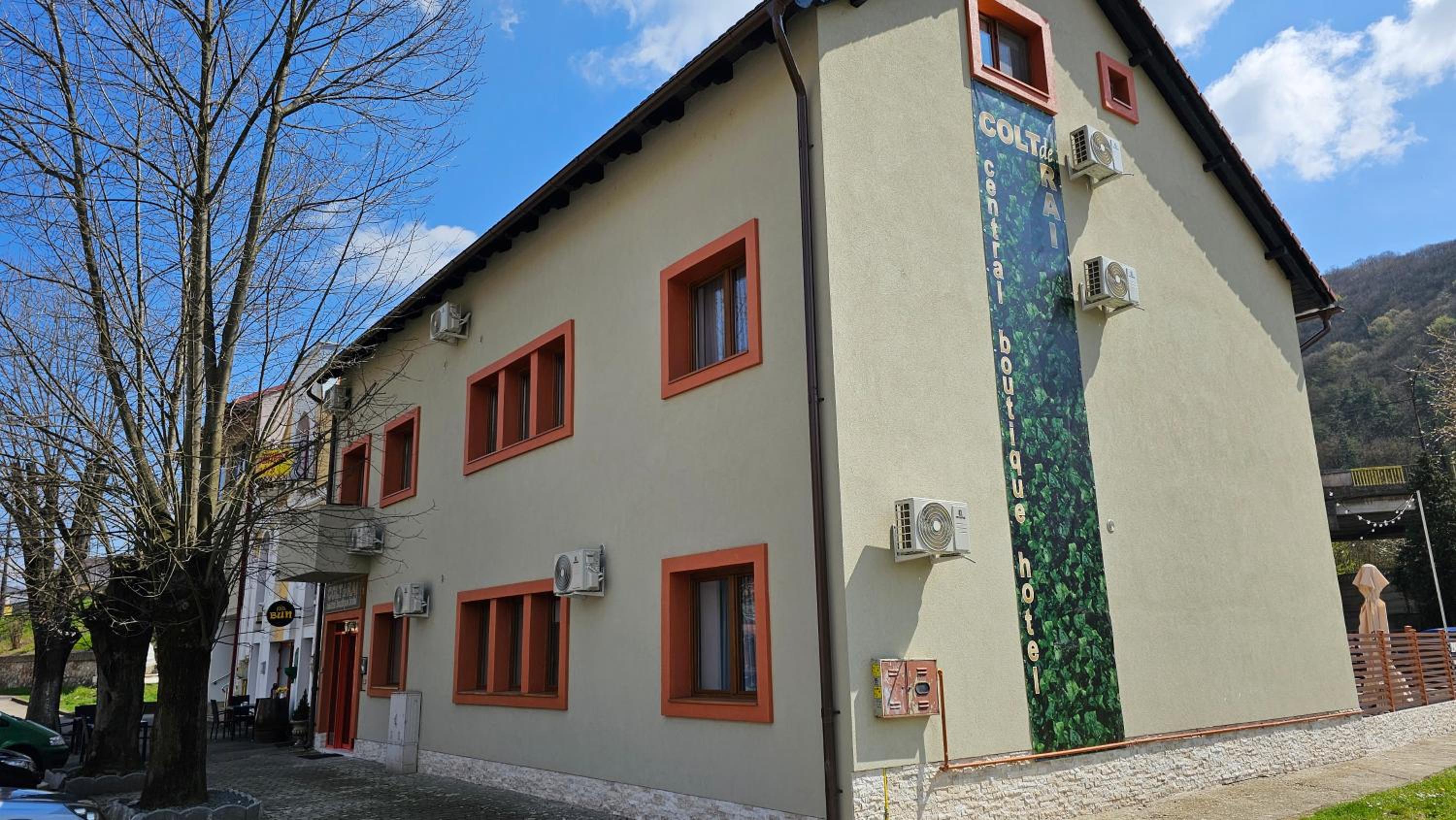 Colț de Rai Reşița ( Centru ), photo 9