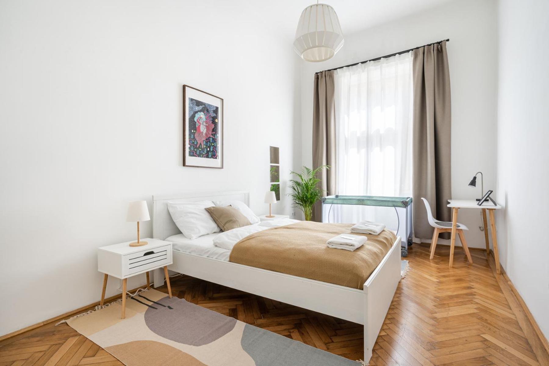 Sunny Colors Apartment view 4