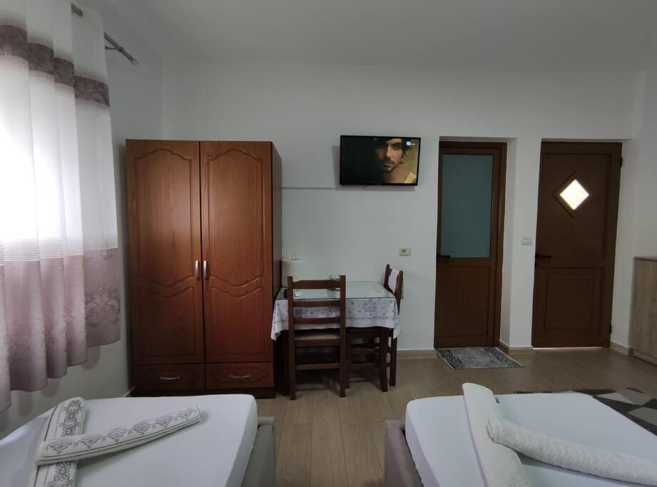 Dona's Studio Apartment photo 2