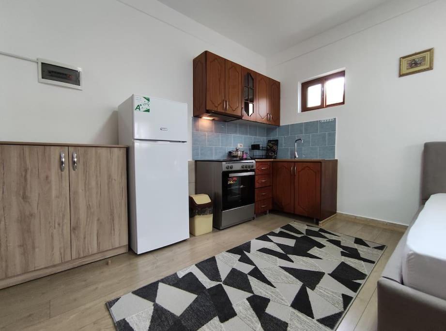 Dona's Studio Apartment photo 3