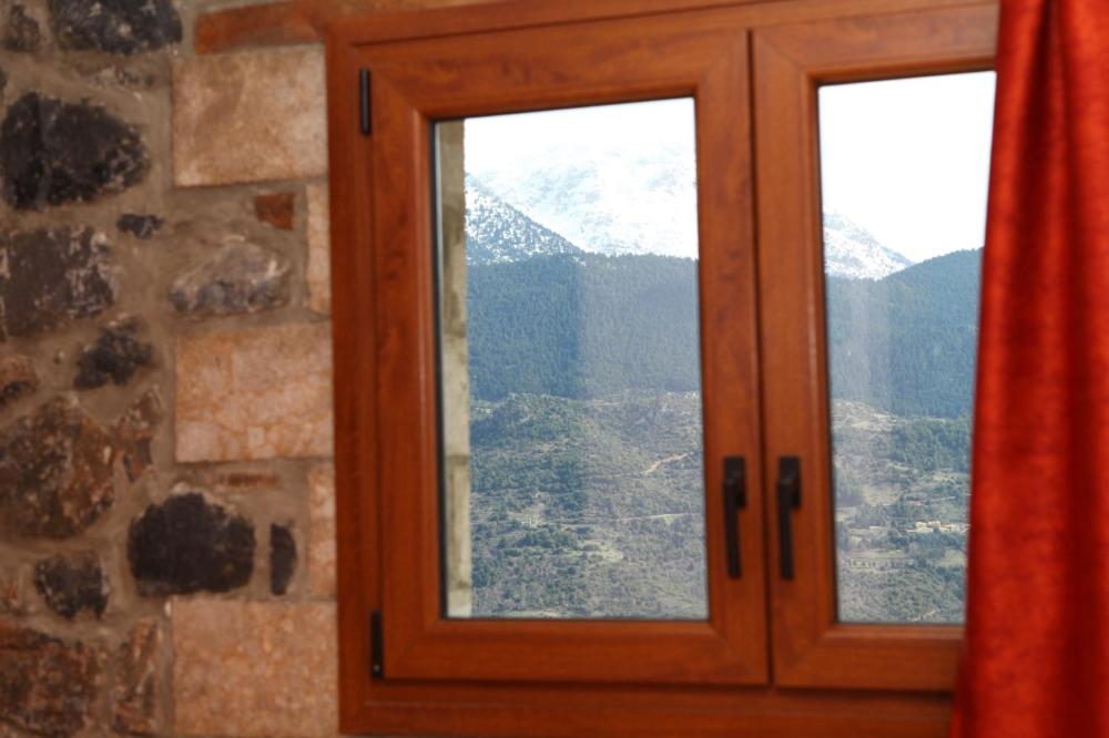 Pasithea Mountain Chalet