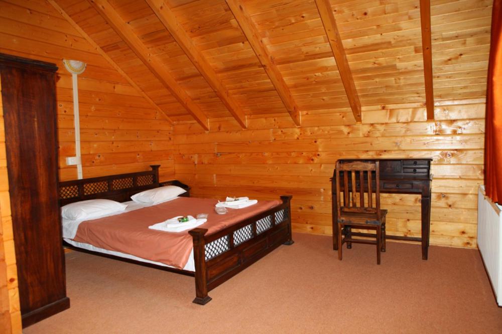 Pasithea Mountain Chalet