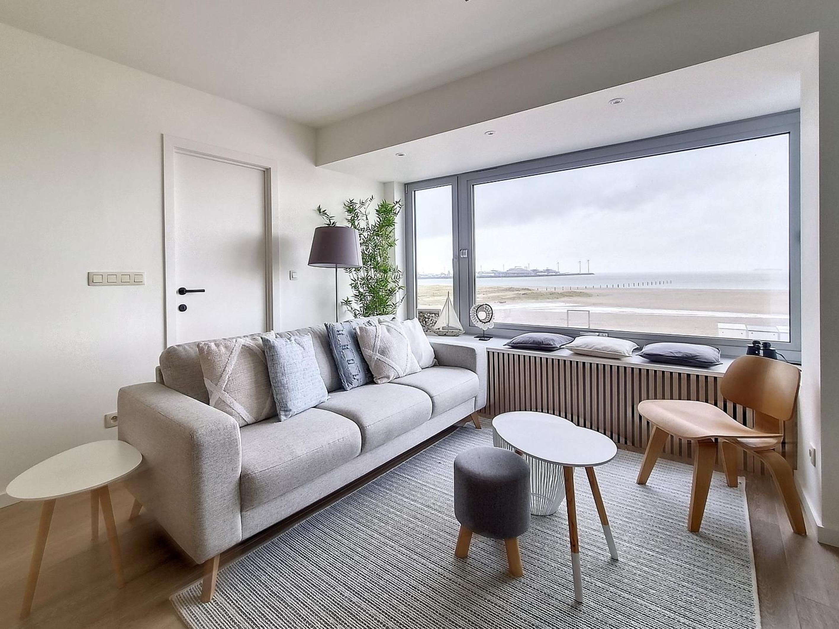 Luxe app Knokke-Heist met strand cabine