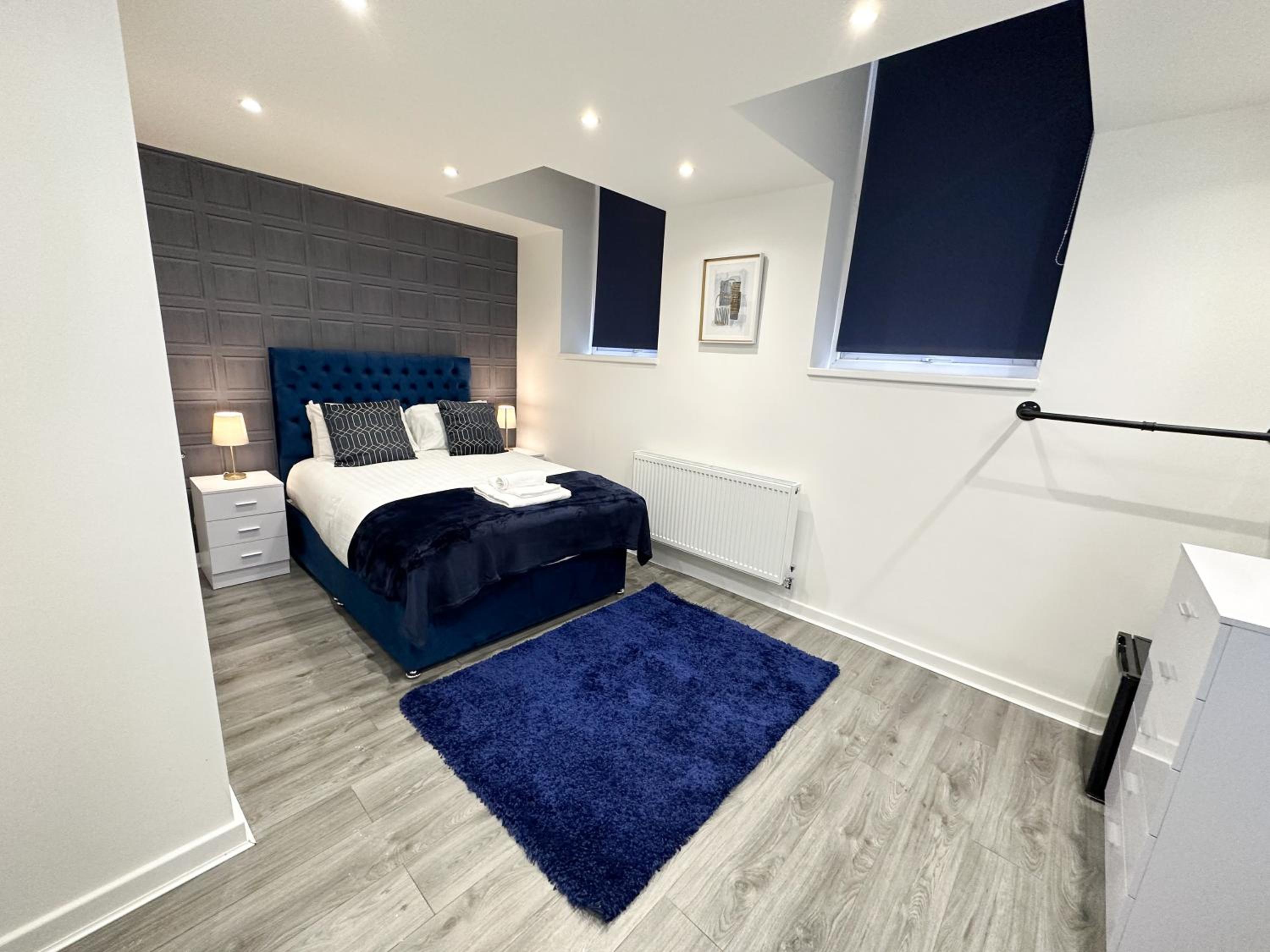 Regent Docks-Free Parking view 4