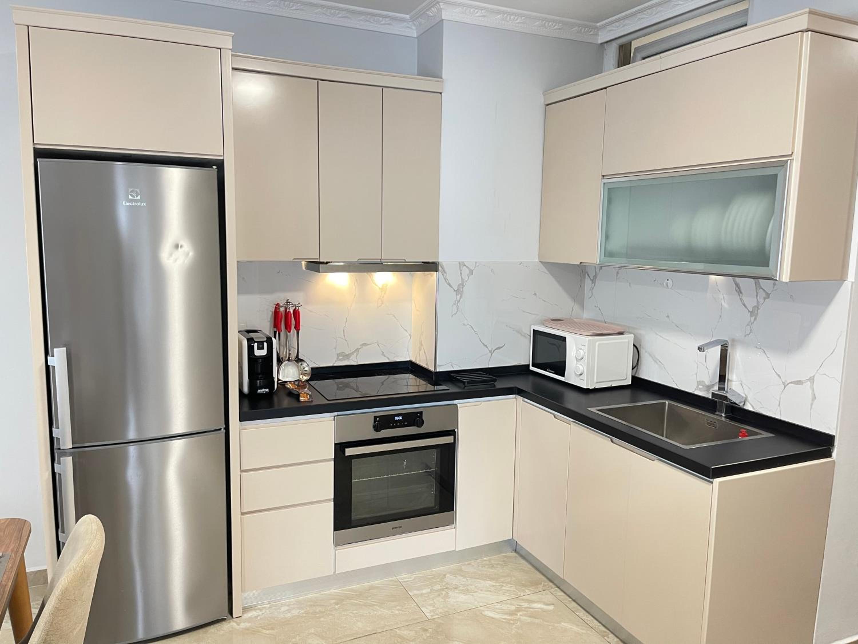 Roes Apartments