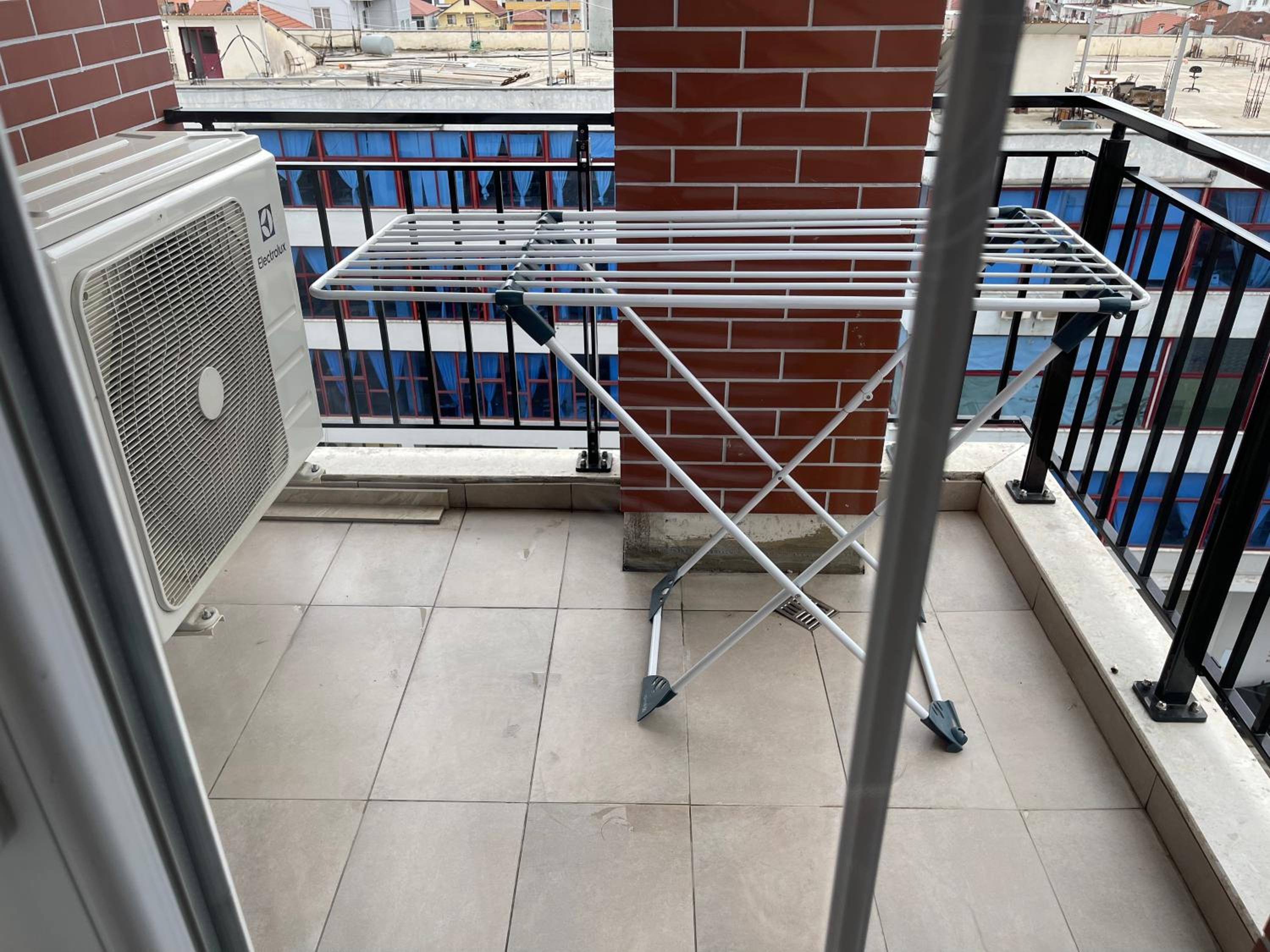Roes Apartments