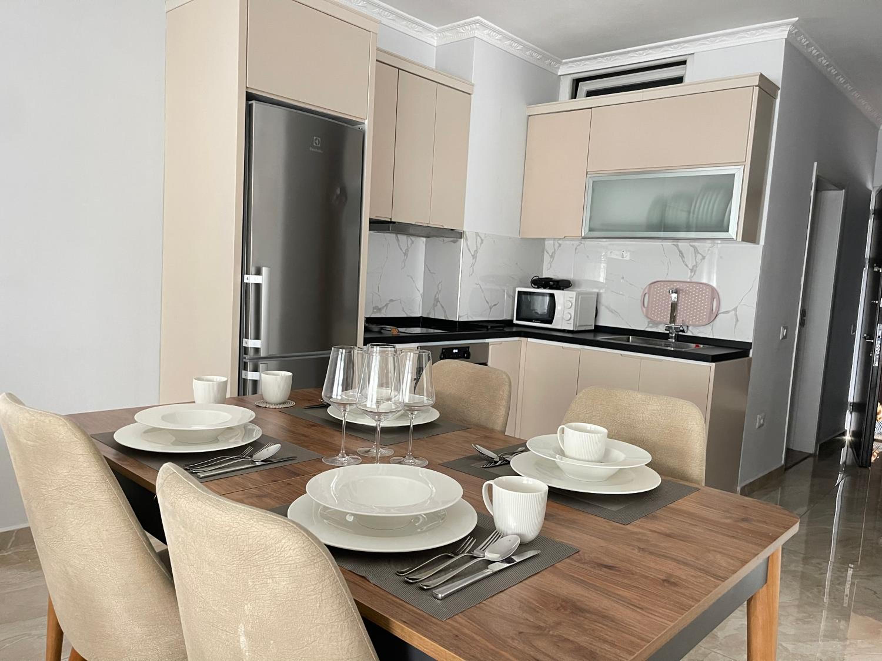 Roes Apartments