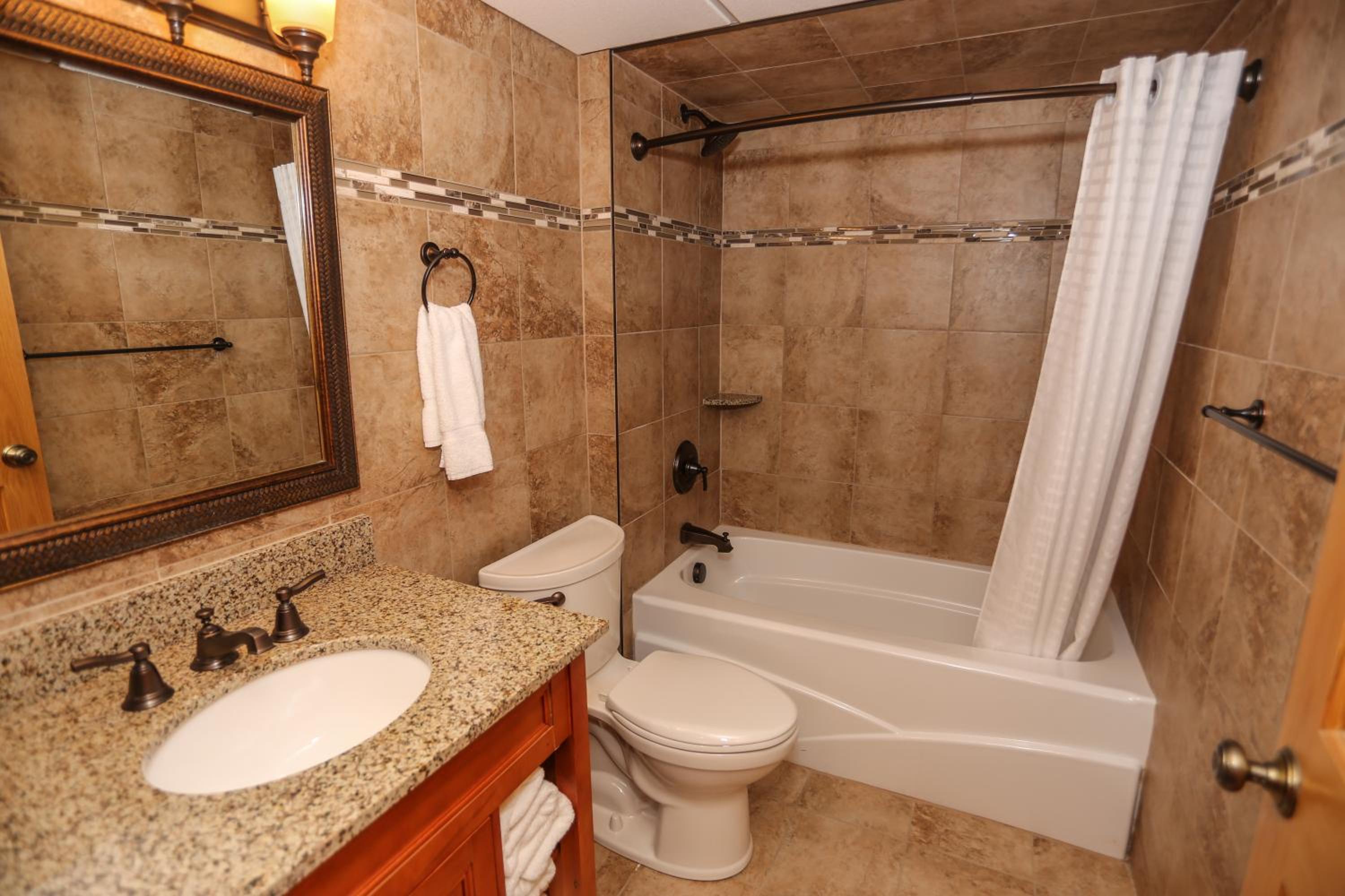 Slopeside Hotel, A Vail Resorts Property view 4