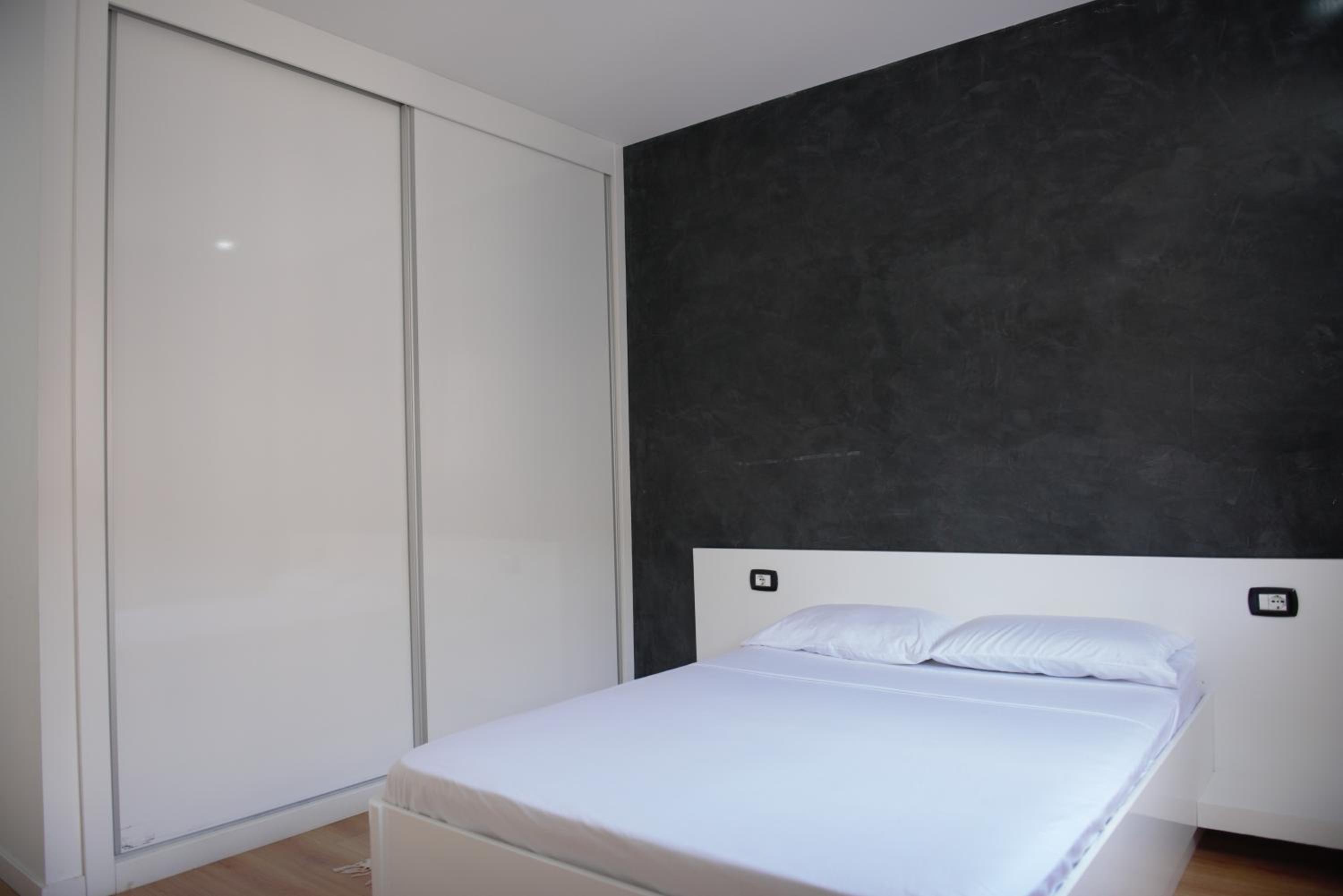 Duarte Apartments - Vista