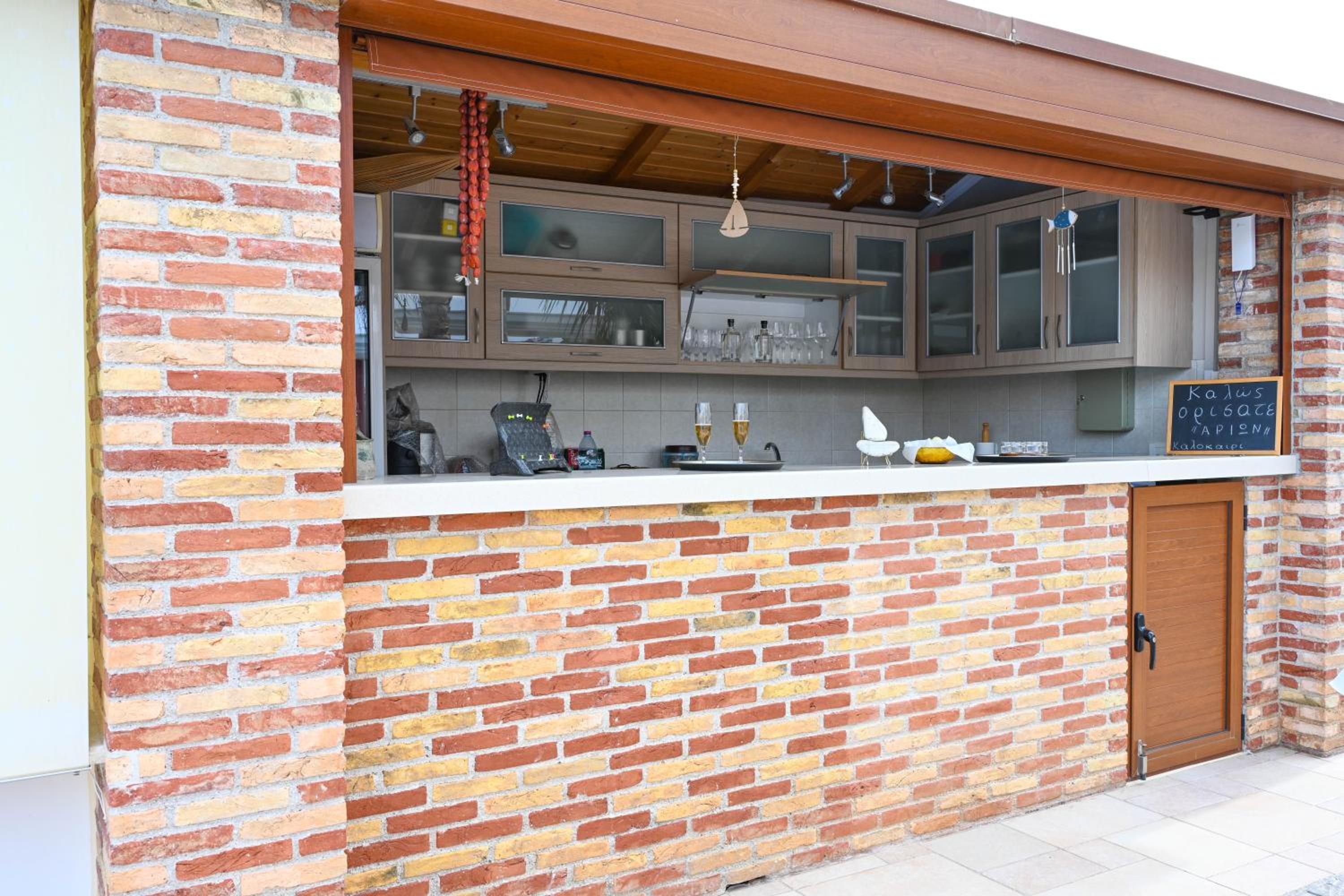 ΑΡΙΩΝ Village & Suites view 4