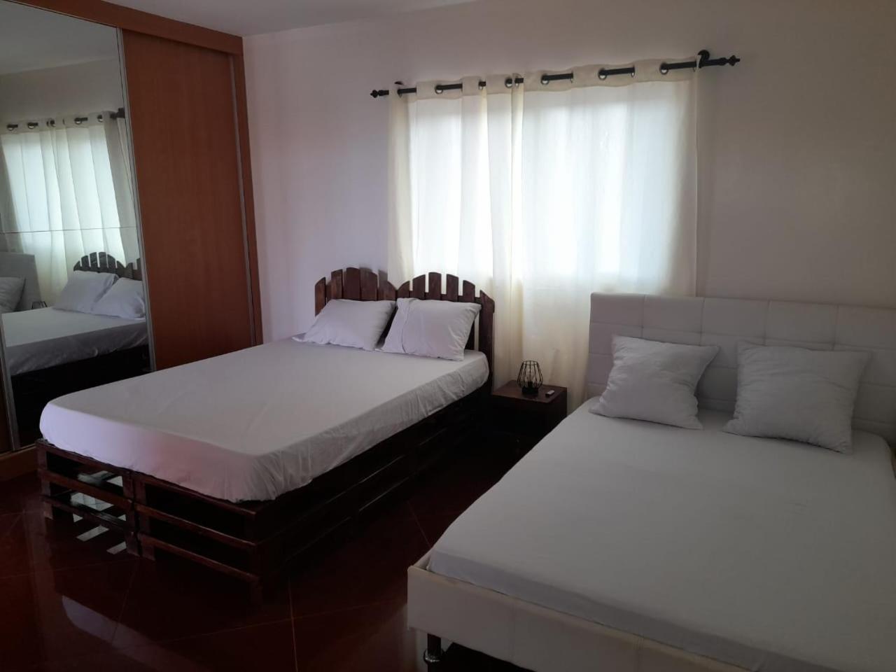 Tarrafal House
