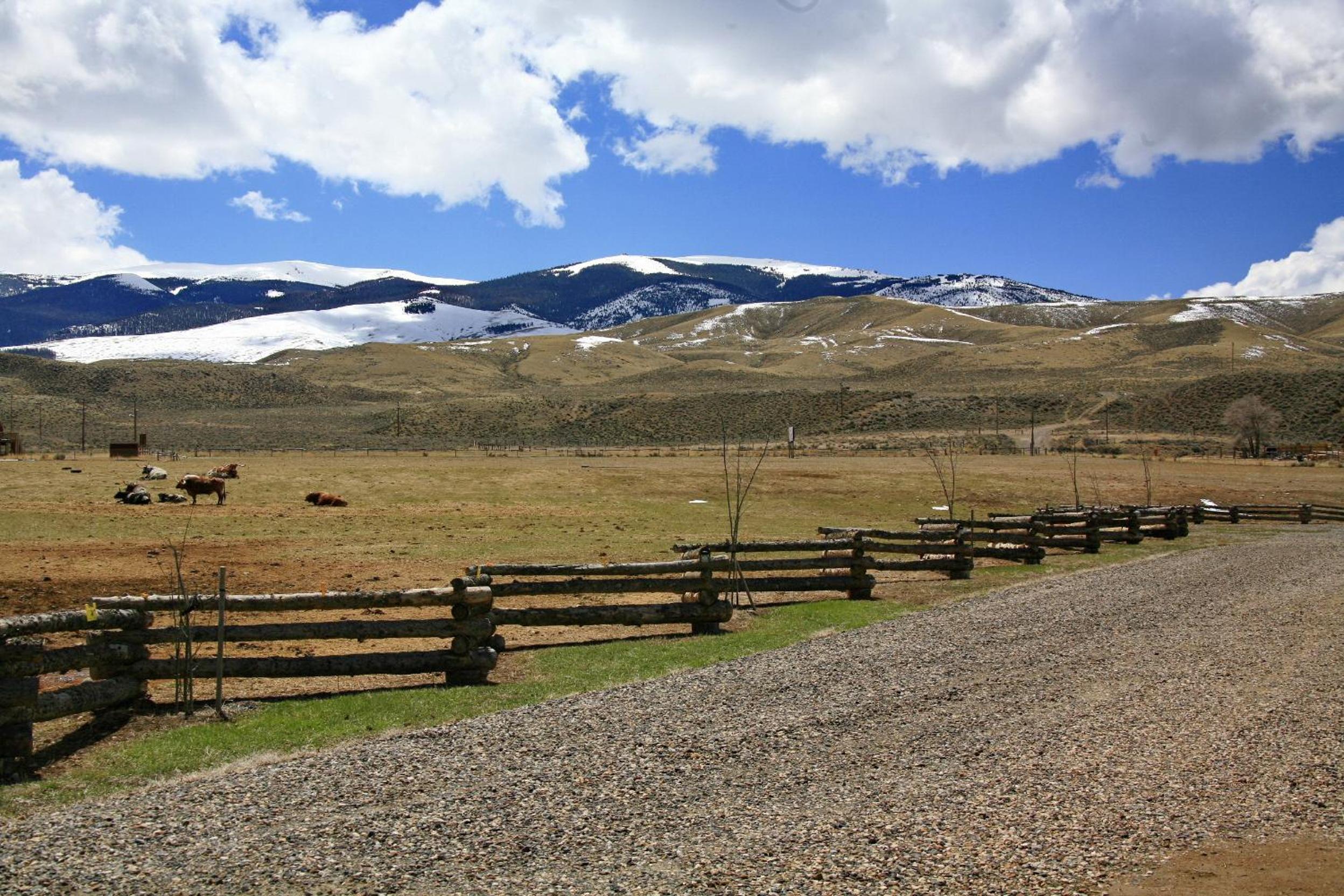The Longhorn Ranch Resort Lodge & RV Park