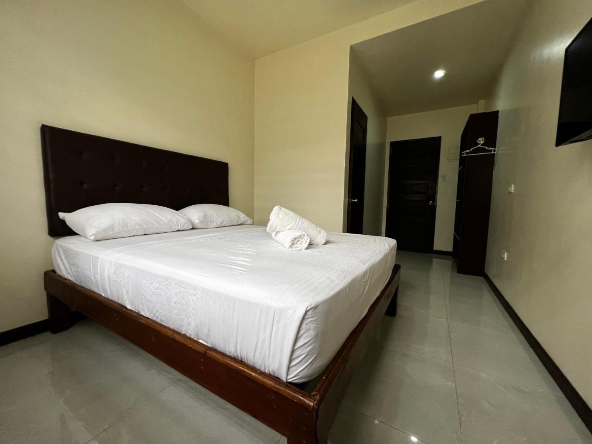Monati Hostel Panglao view 3