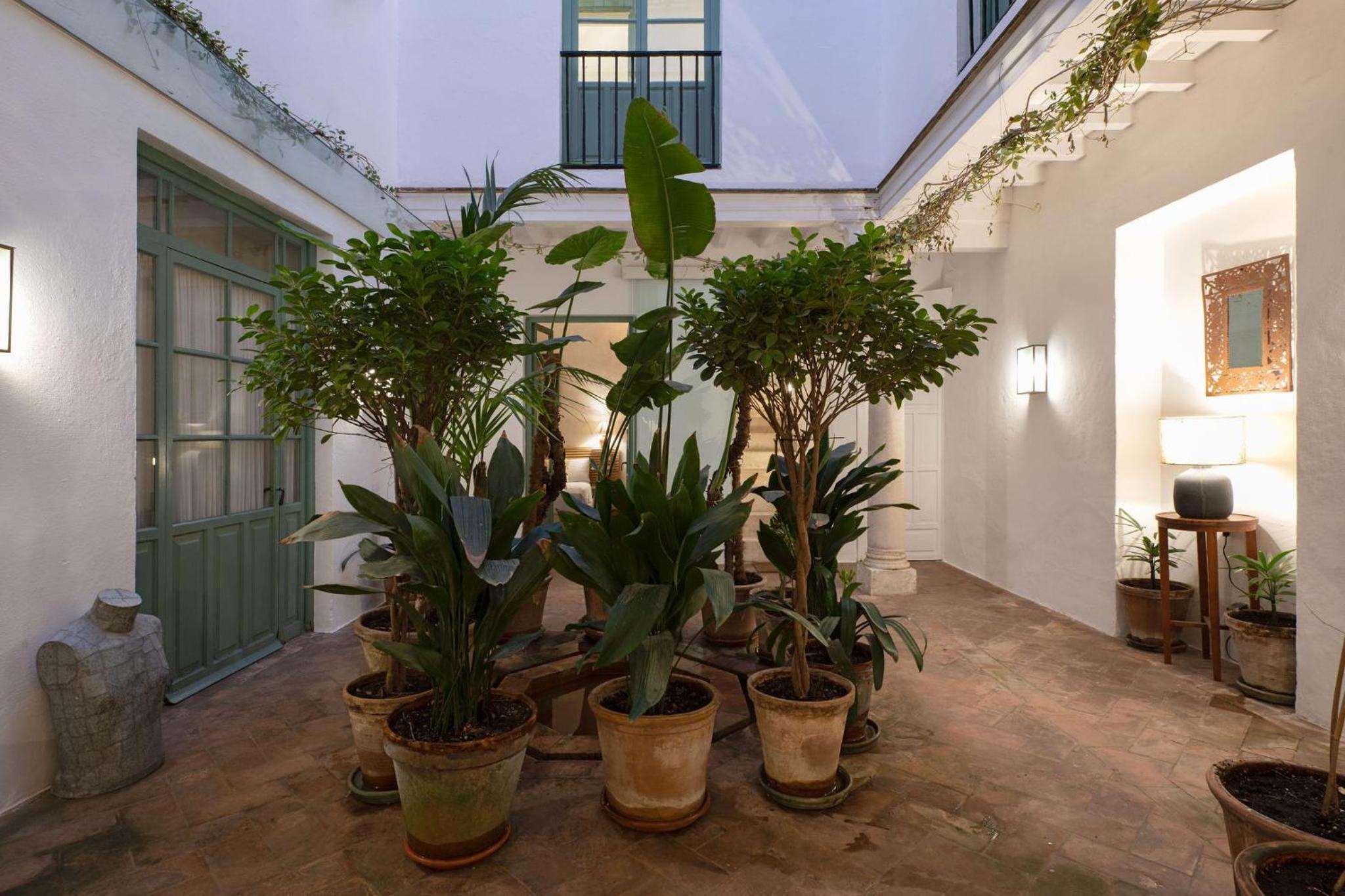 Hommyhome Castellar Luxury