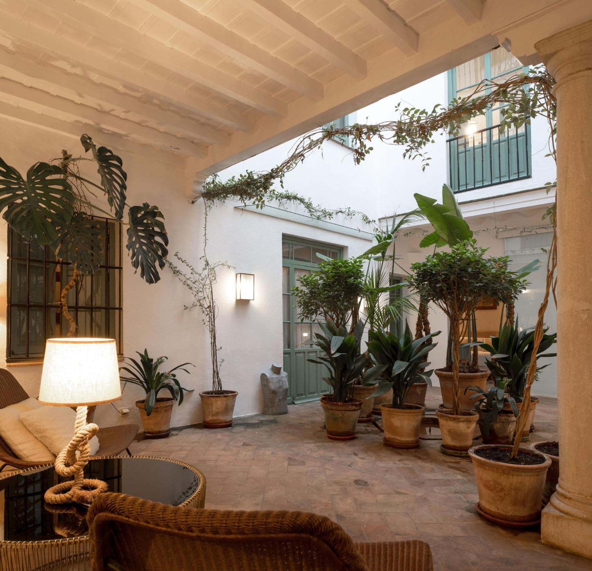 Hommyhome Castellar Luxury