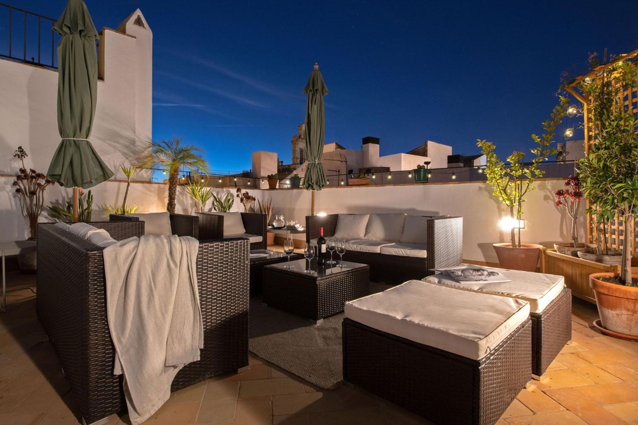 Hommyhome Castellar Luxury