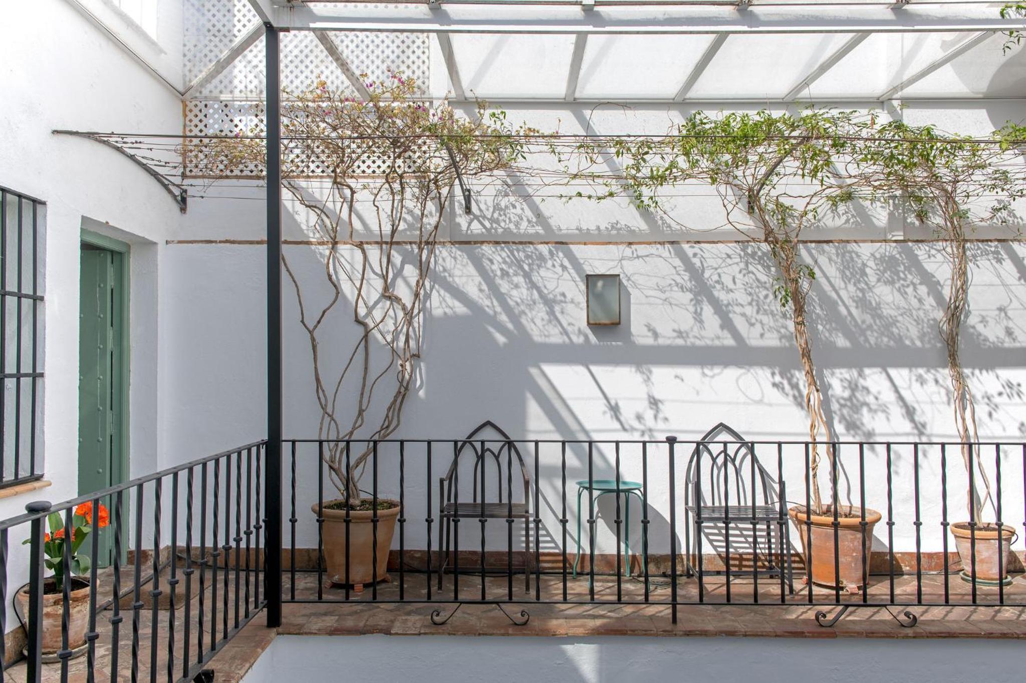 Hommyhome Castellar Luxury