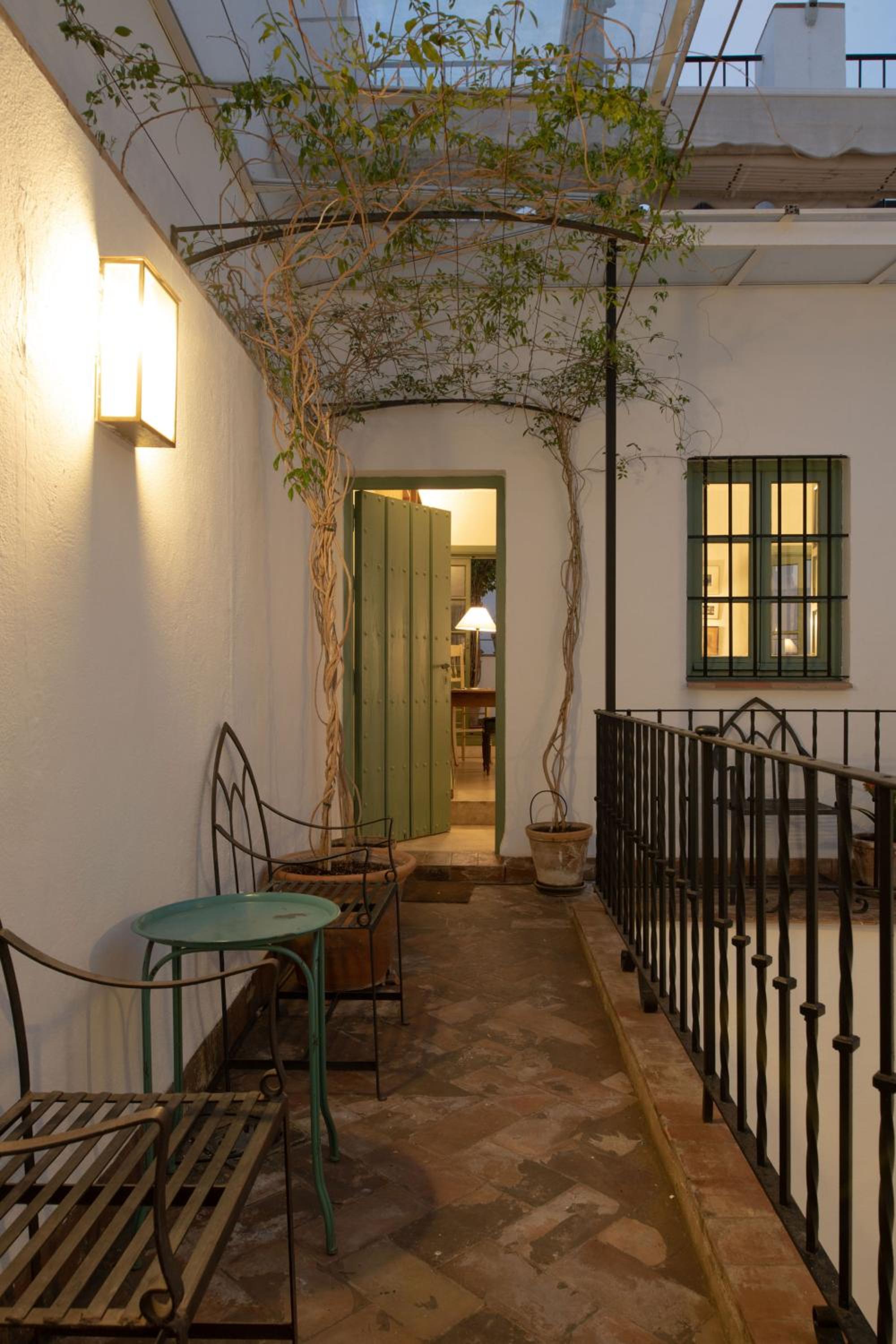 Hommyhome Castellar Luxury