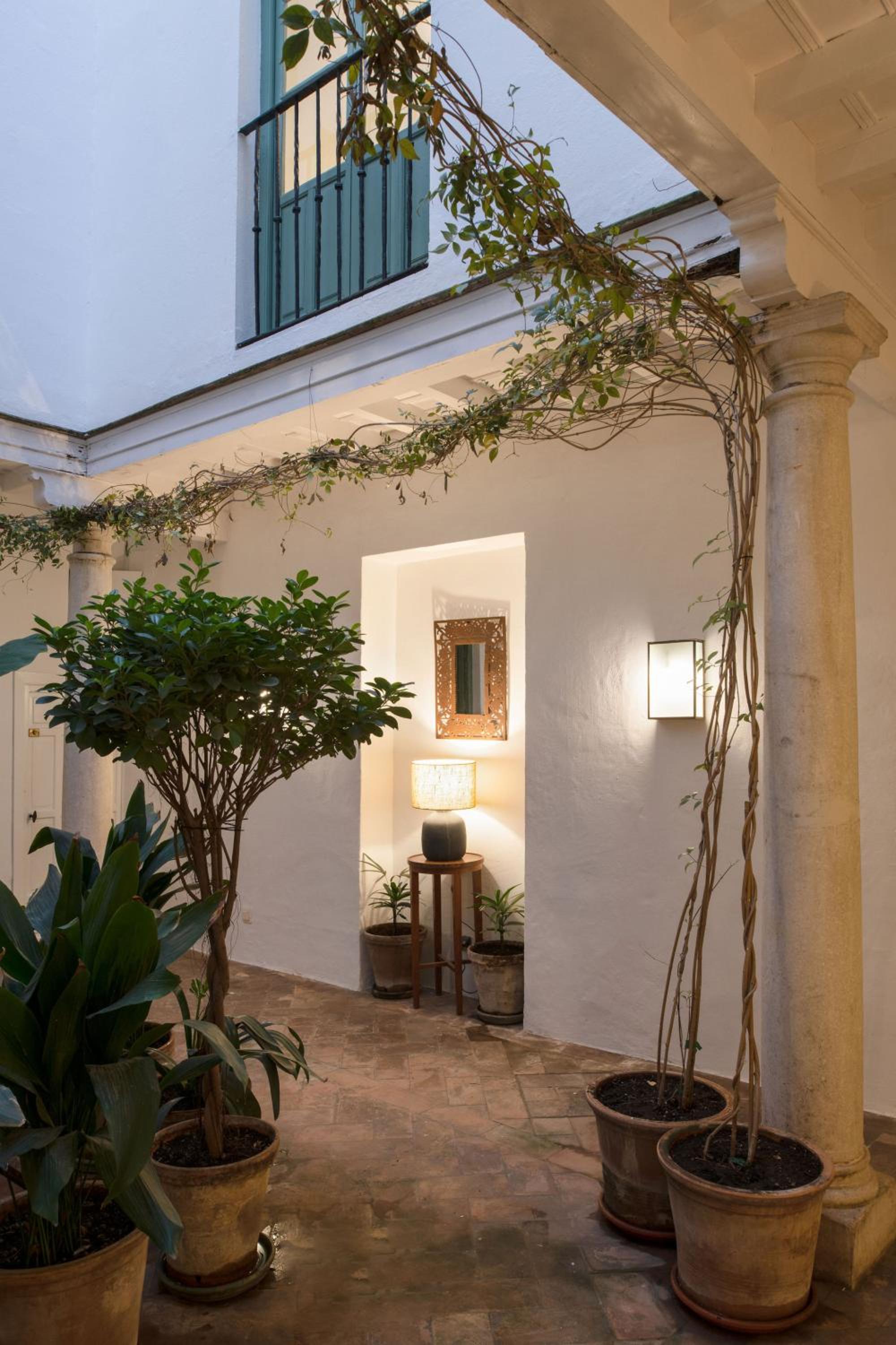 Hommyhome Castellar Luxury