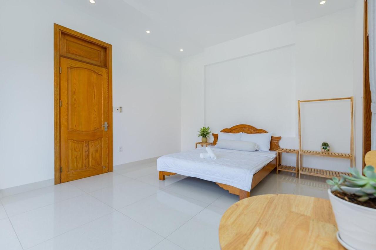 Villa 17 Văn Cao - Sân Vườn Gần Biển Bãi Sau view 5