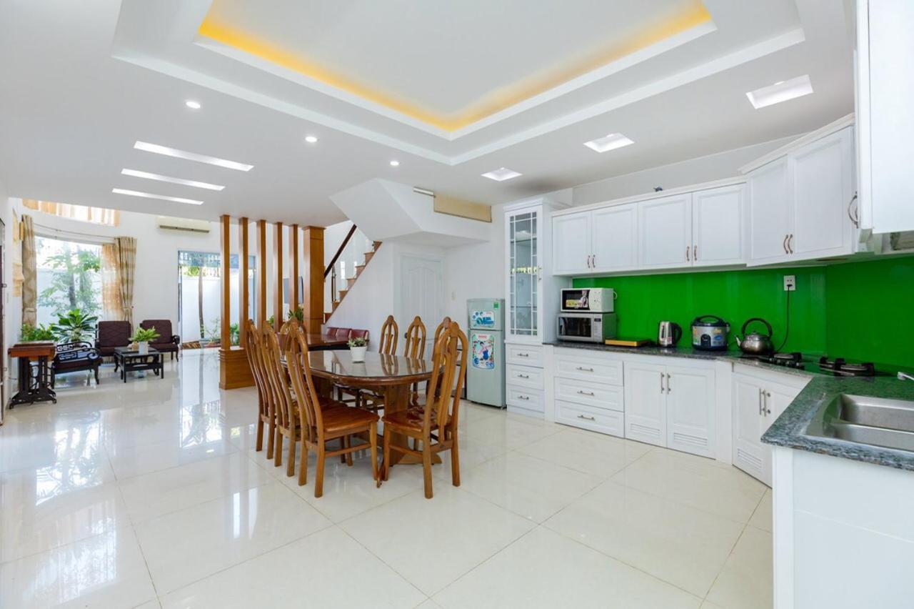 Villa 17 Văn Cao - Sân Vườn Gần Biển Bãi Sau view 2
