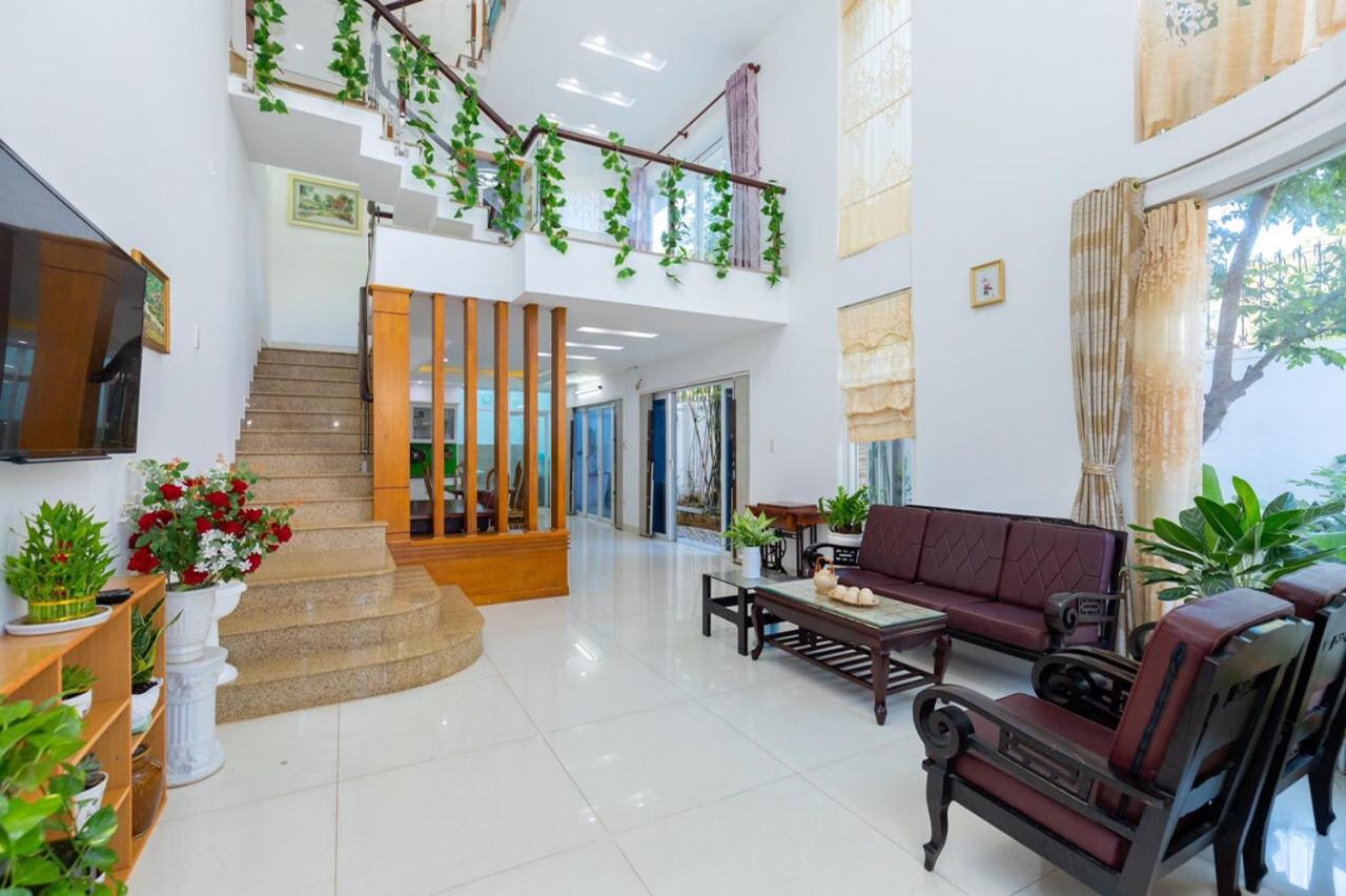 Villa 17 Văn Cao - Sân Vườn Gần Biển Bãi Sau view 3