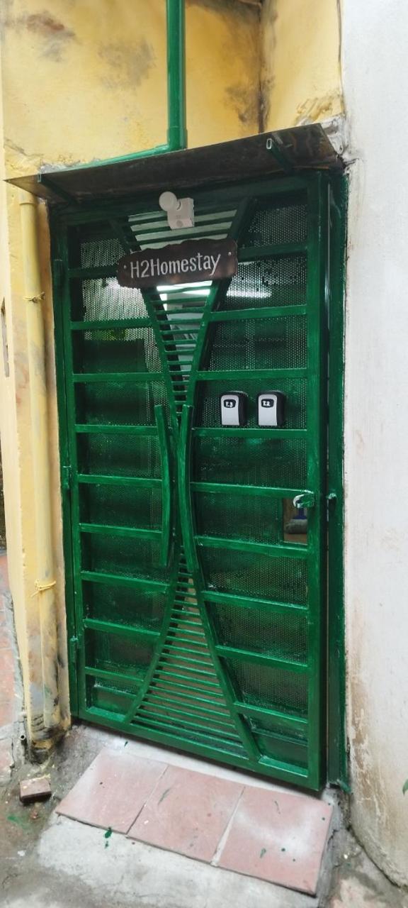 H2 Homestay Old Quarter automatic check inT2