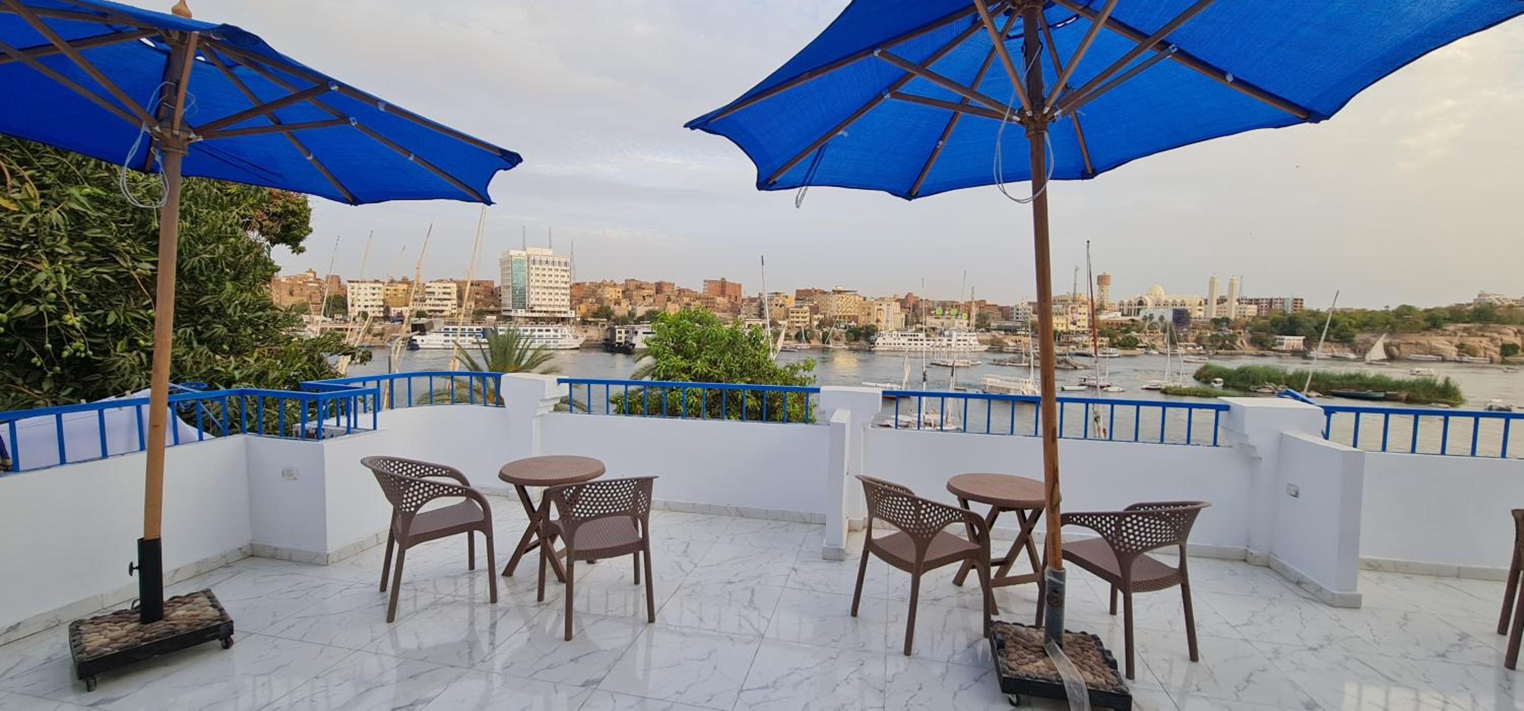La Terrace