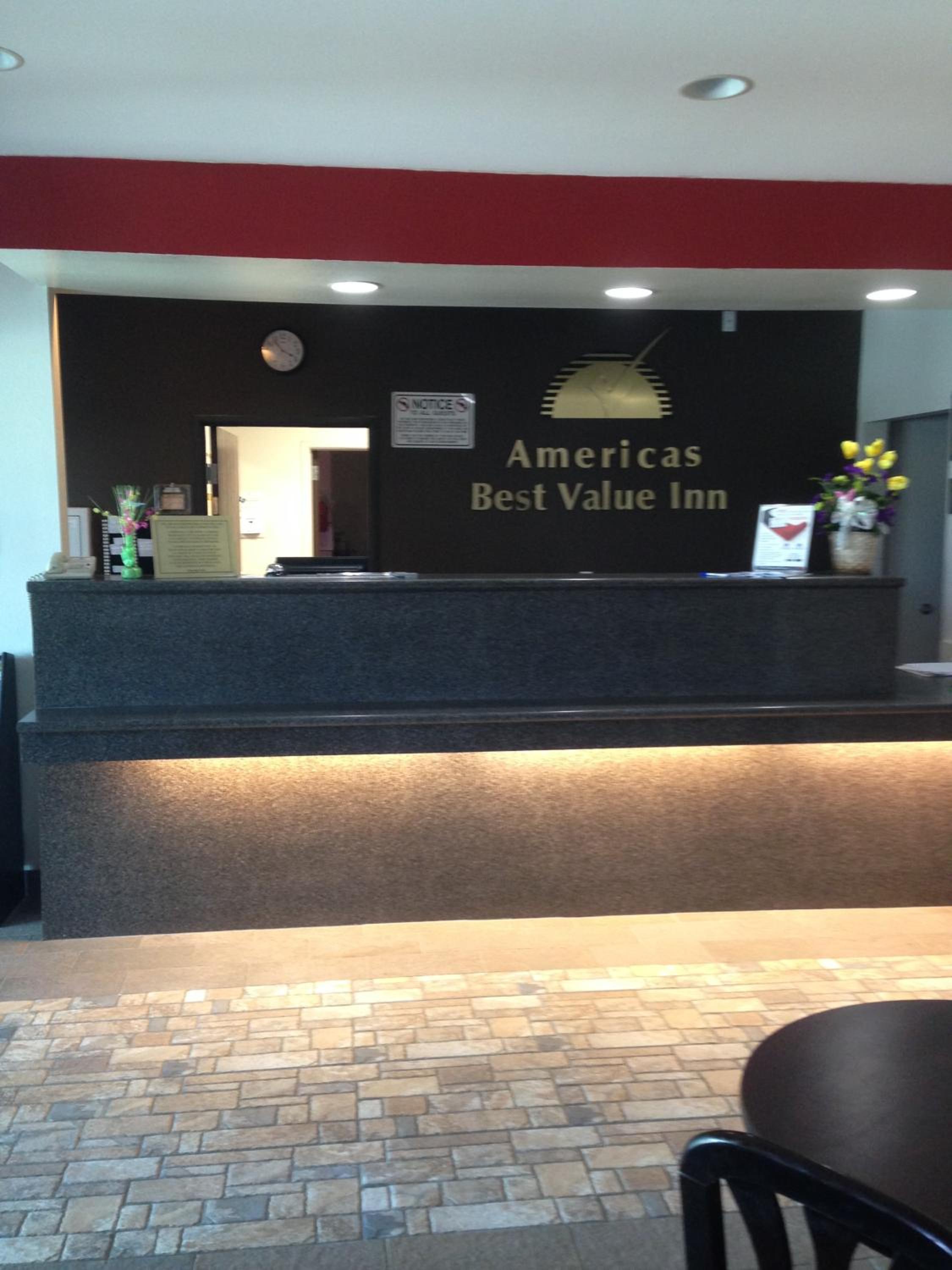 Brenham Vacations - Americas Best Value Inn Somerville Texas - Property Image 1