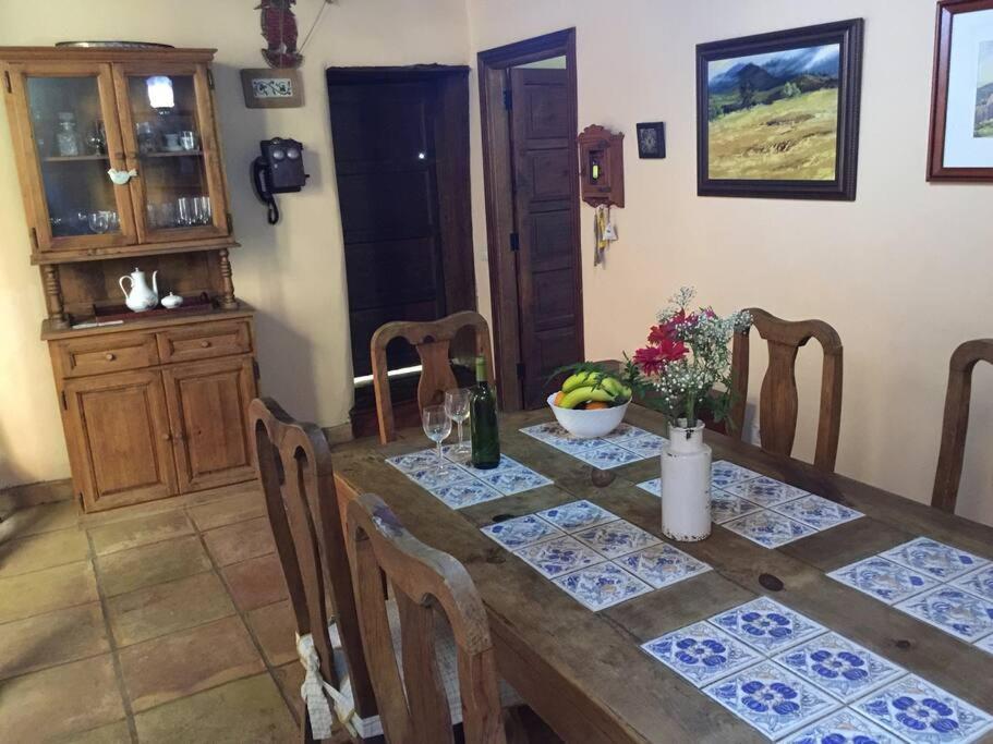 CASA MONTAÑEZ, caserón histórico
