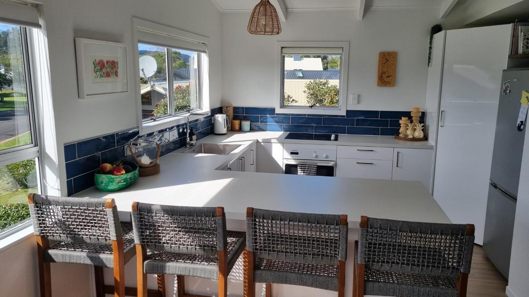 The Black Shack - Cooks Beach Holiday Home view 3