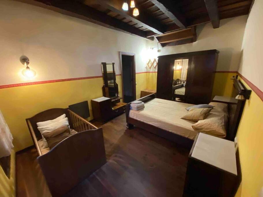 CASA MONTAÑEZ, caserón histórico