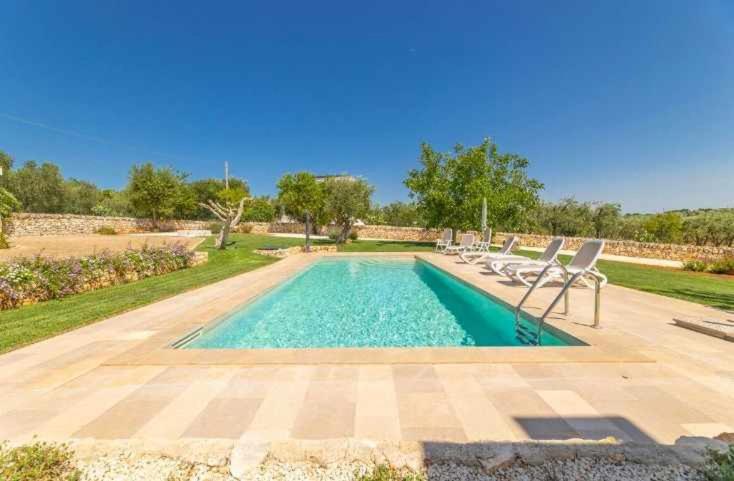 Casale dolina verde . photo 3