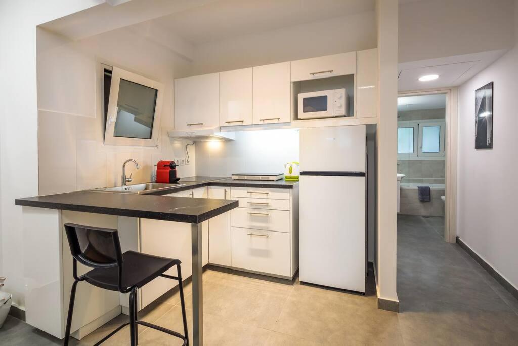 Hilton area brand new comfortable apartment