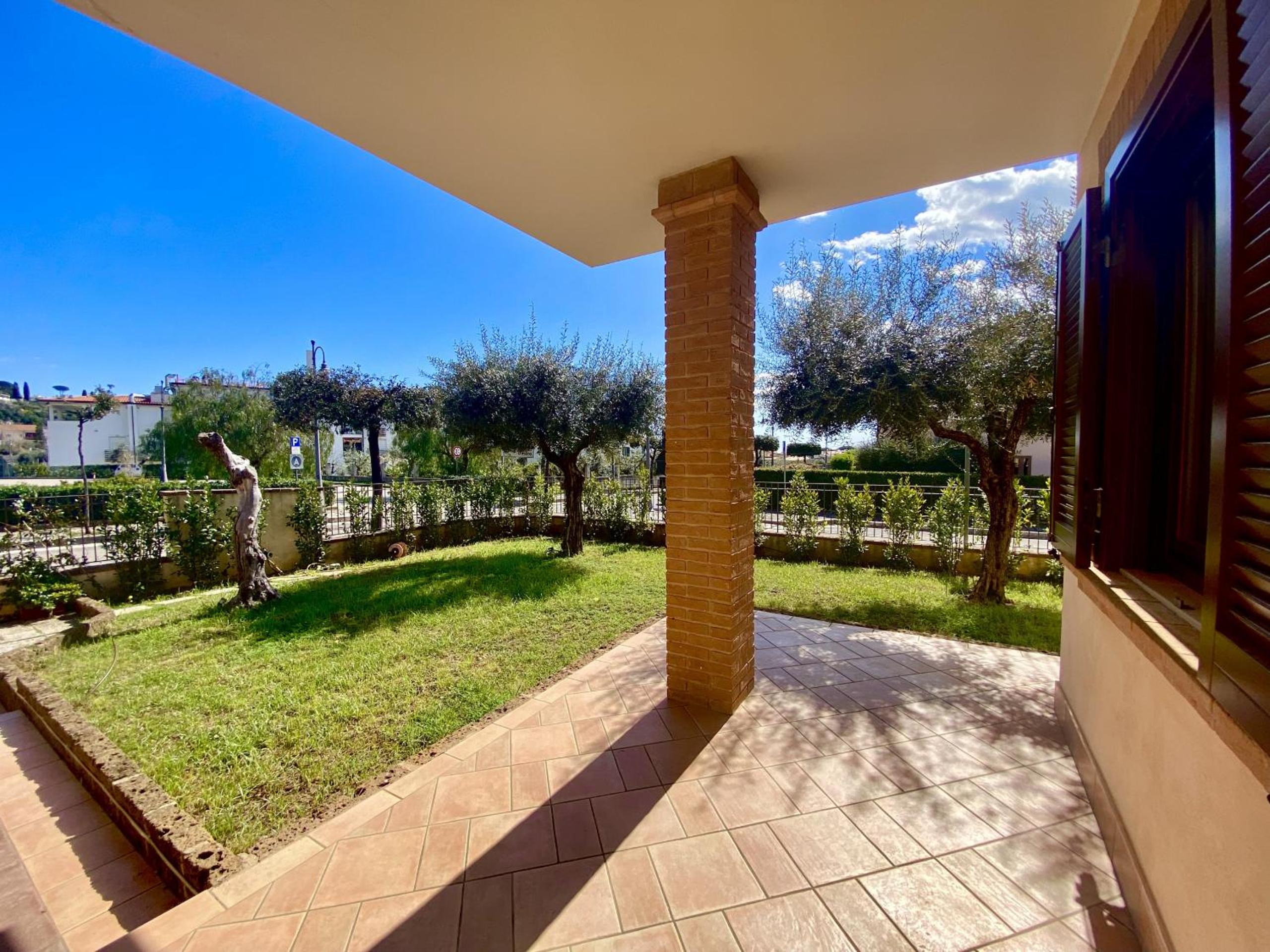 holidaycasa Villa Leo - Con giardino a 350 mt dal view 5