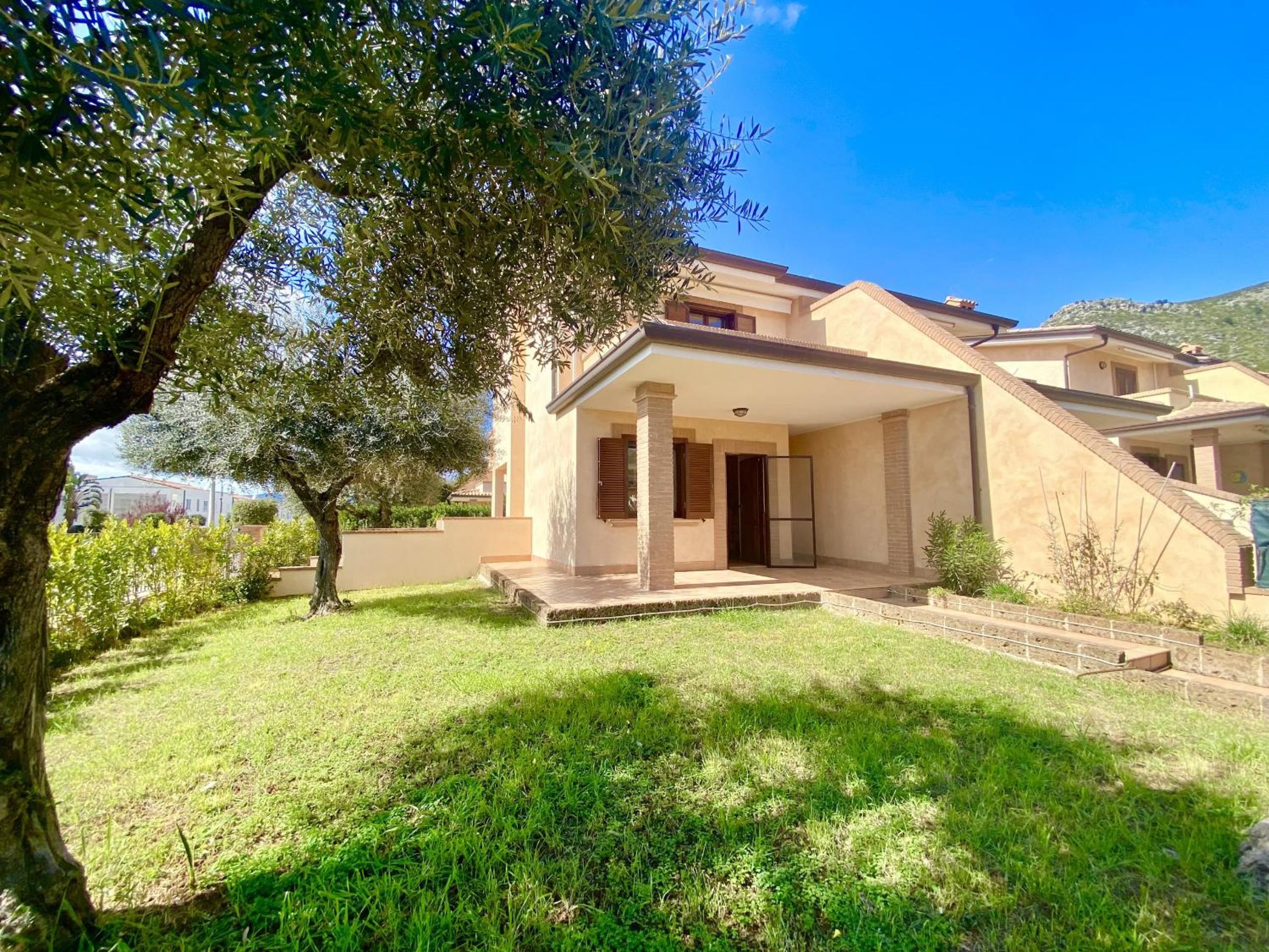 holidaycasa Villa Leo - Con giardino a 350 mt dal view 4