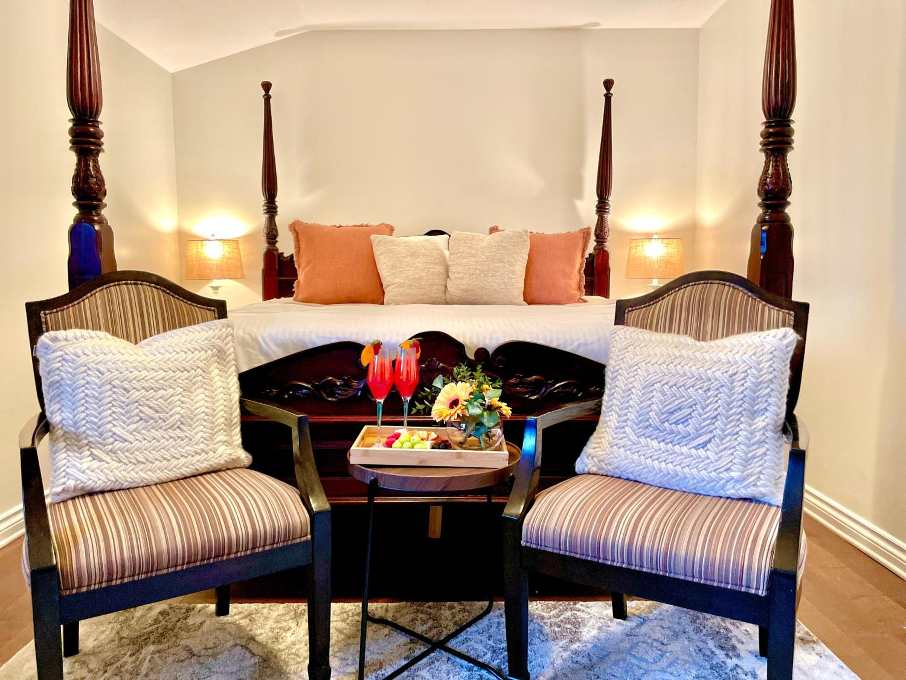 Settlers Suites