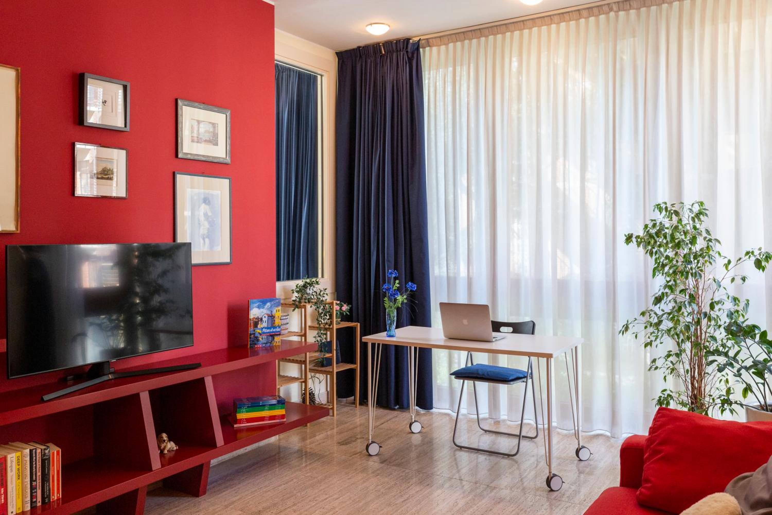 Twins Apartment - Tolstoj District