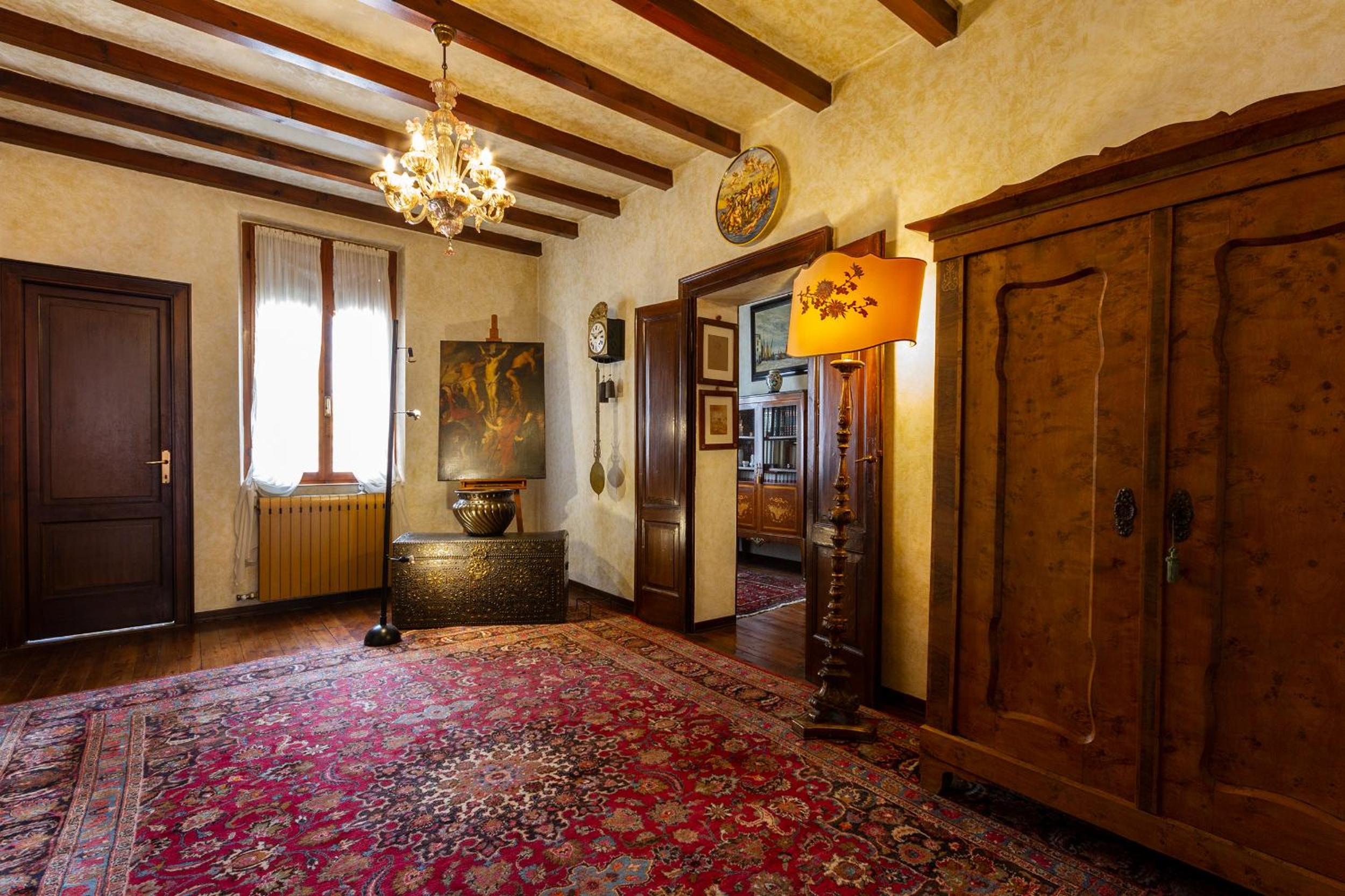 Suite Mazzini 23 view 5