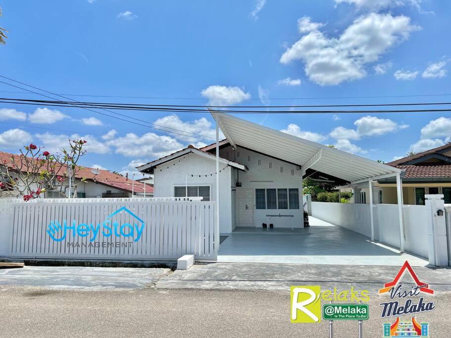 Klebang Villa 17Pax PrivateSwimmingPool TownArea By Heystay Management photo 4