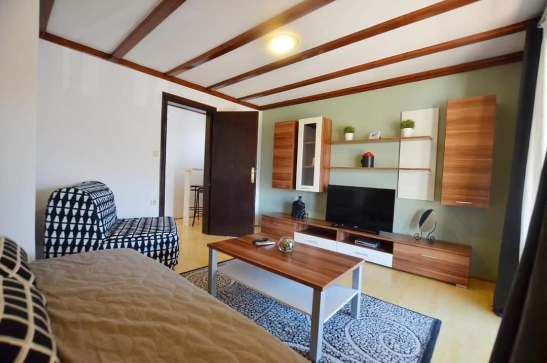 Tony apartments
