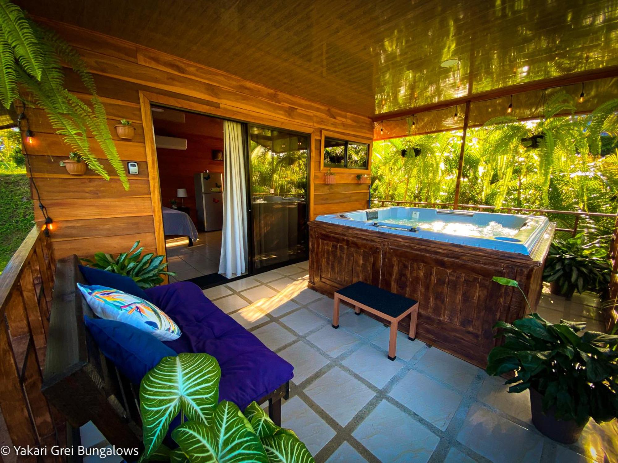 Bungalows Yakari Grei