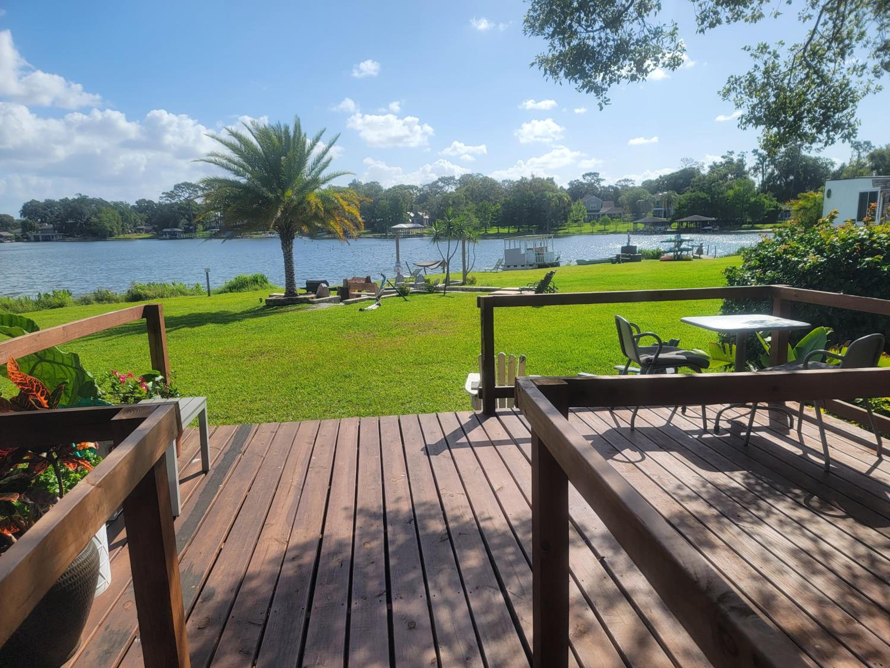 Orlando Lakefront Tiny Houses