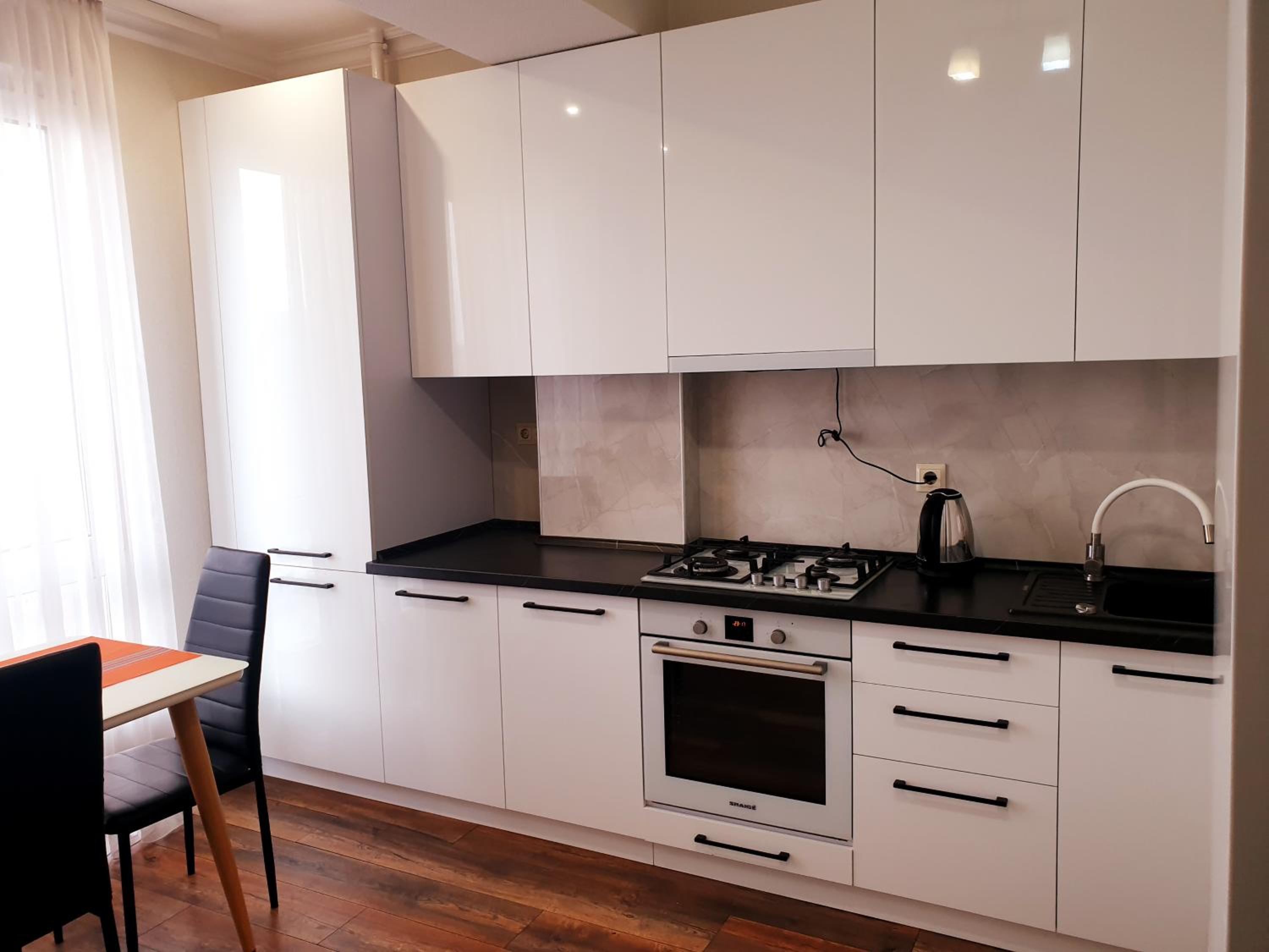 Stylish apartment in City Center view 4