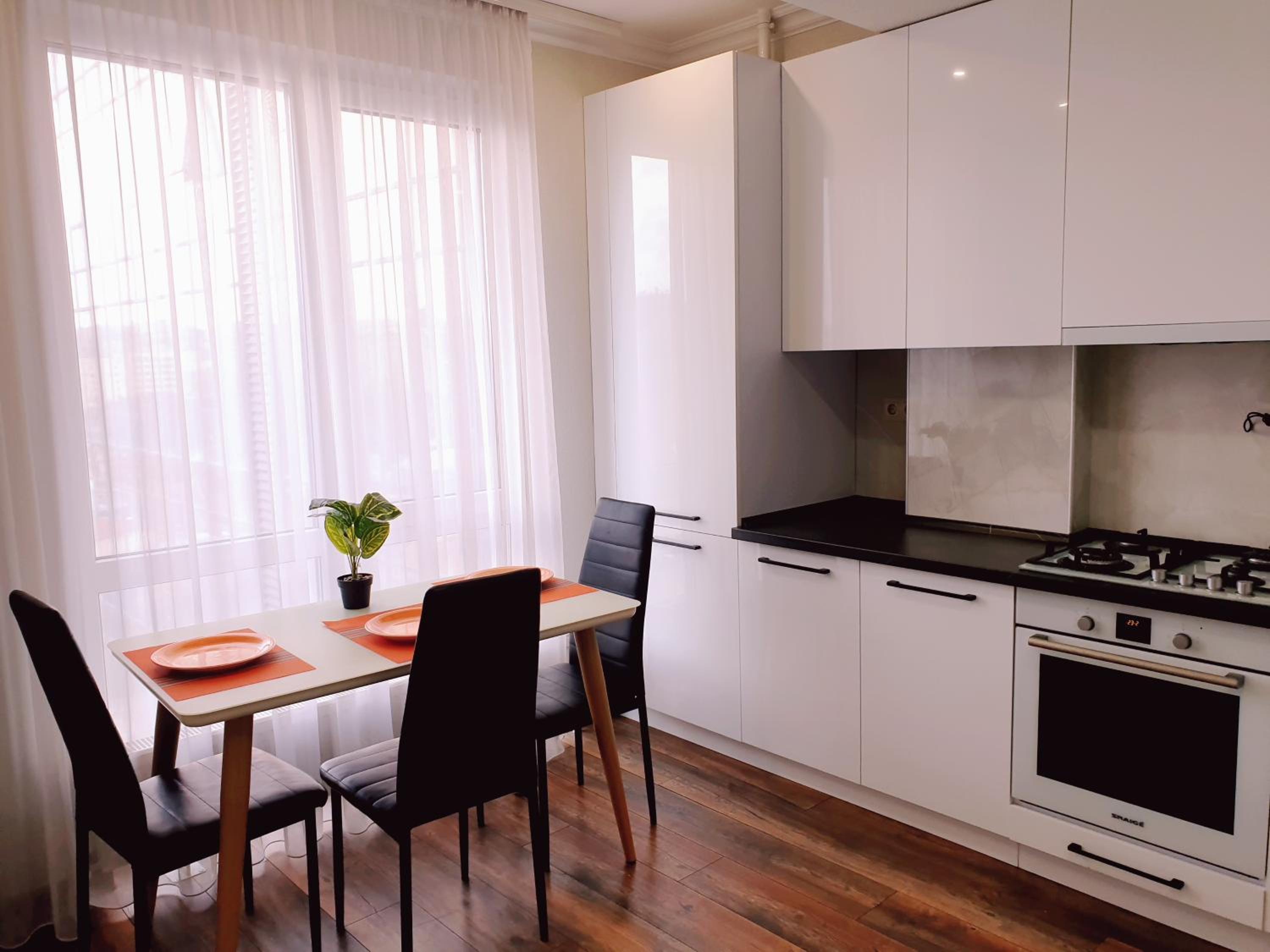 Stylish apartment in City Center view 3